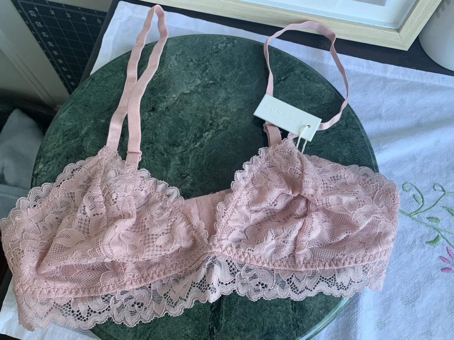 Featured image for Soutien-gorge Womance dentelle XS neuve