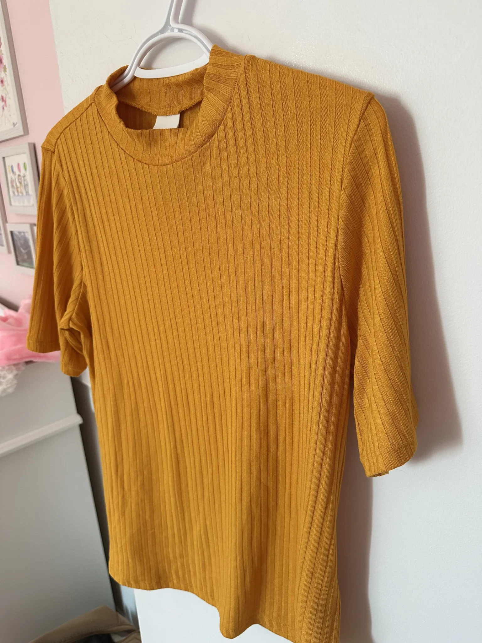 Image for Yellow round-neck T-shirt