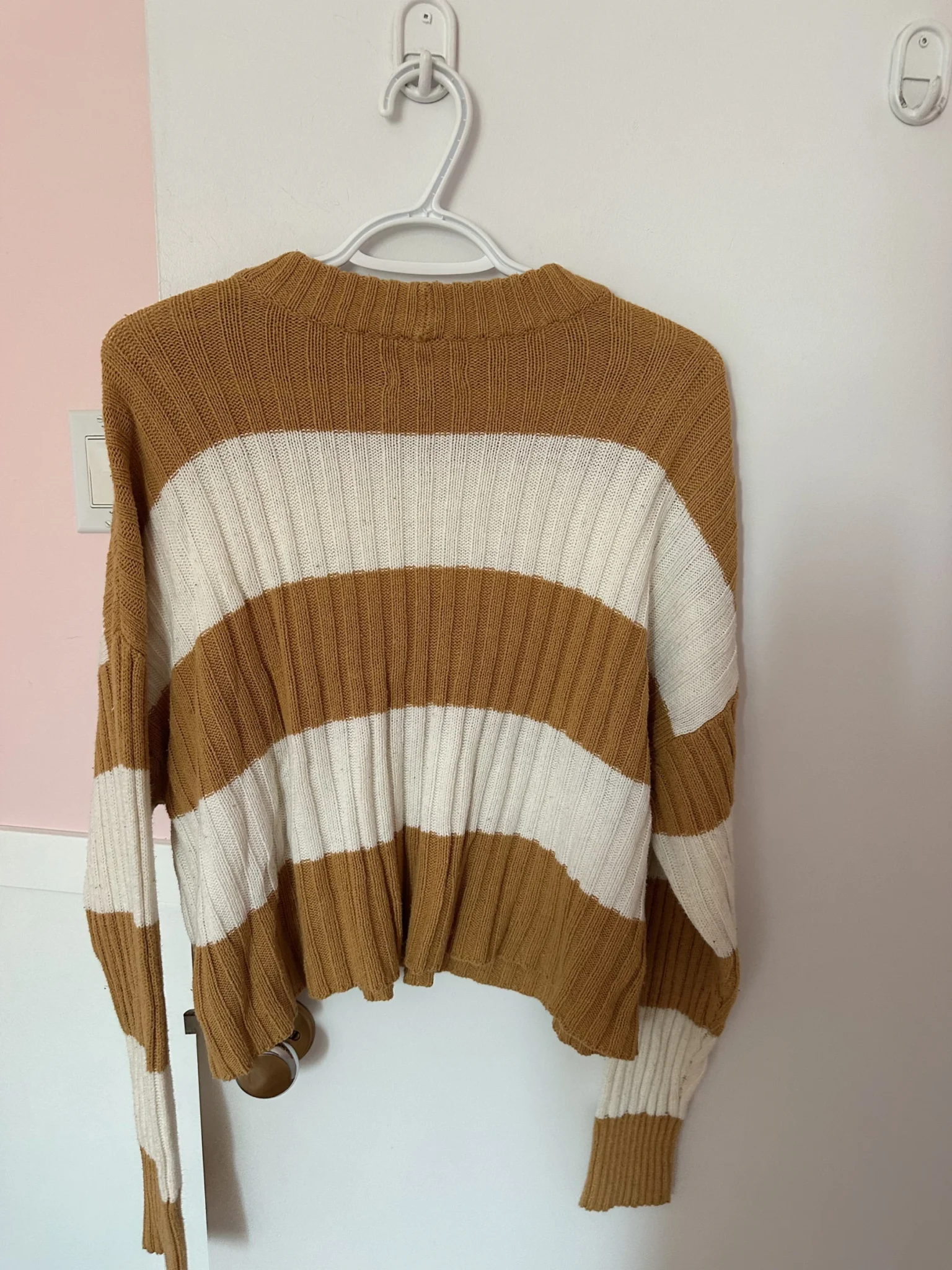 Image for Long-sleeved crop top