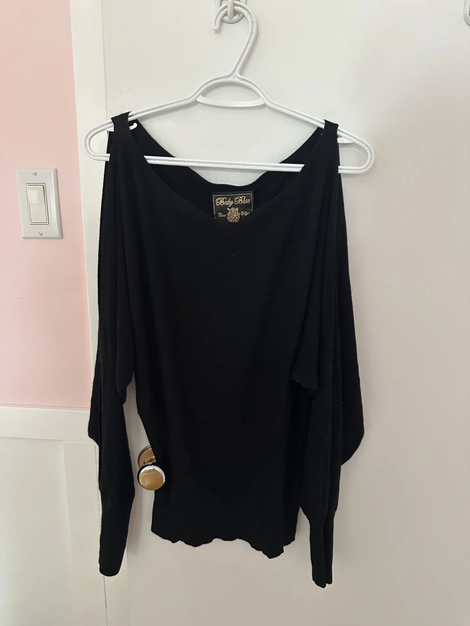 Featured image for Chandail avec manche ouverte