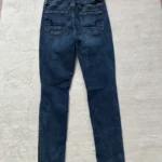 Thumbnail for Jeans American Eagle avec trou au genou
