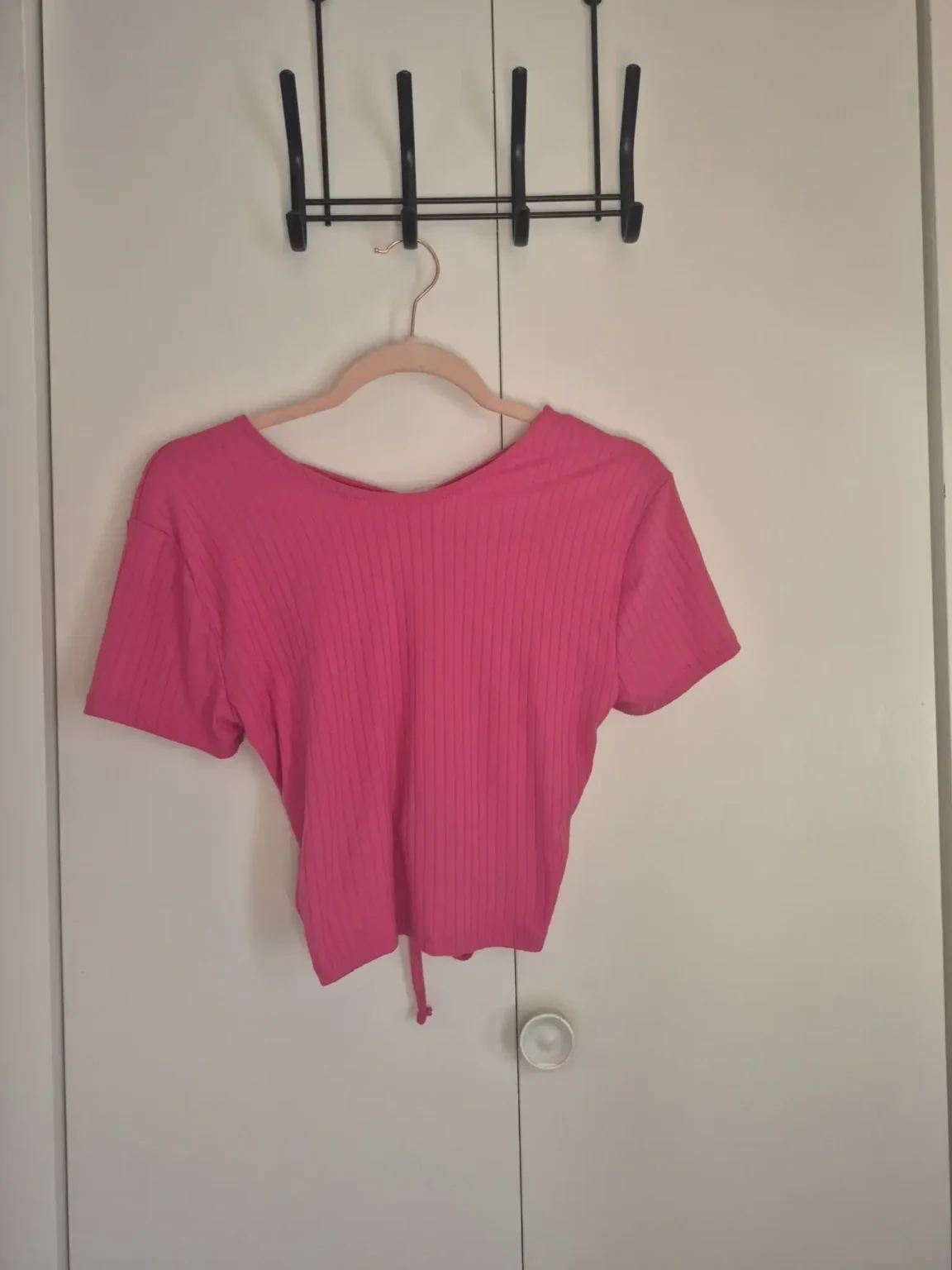 Featured image for Ardene Large pink T-shirt