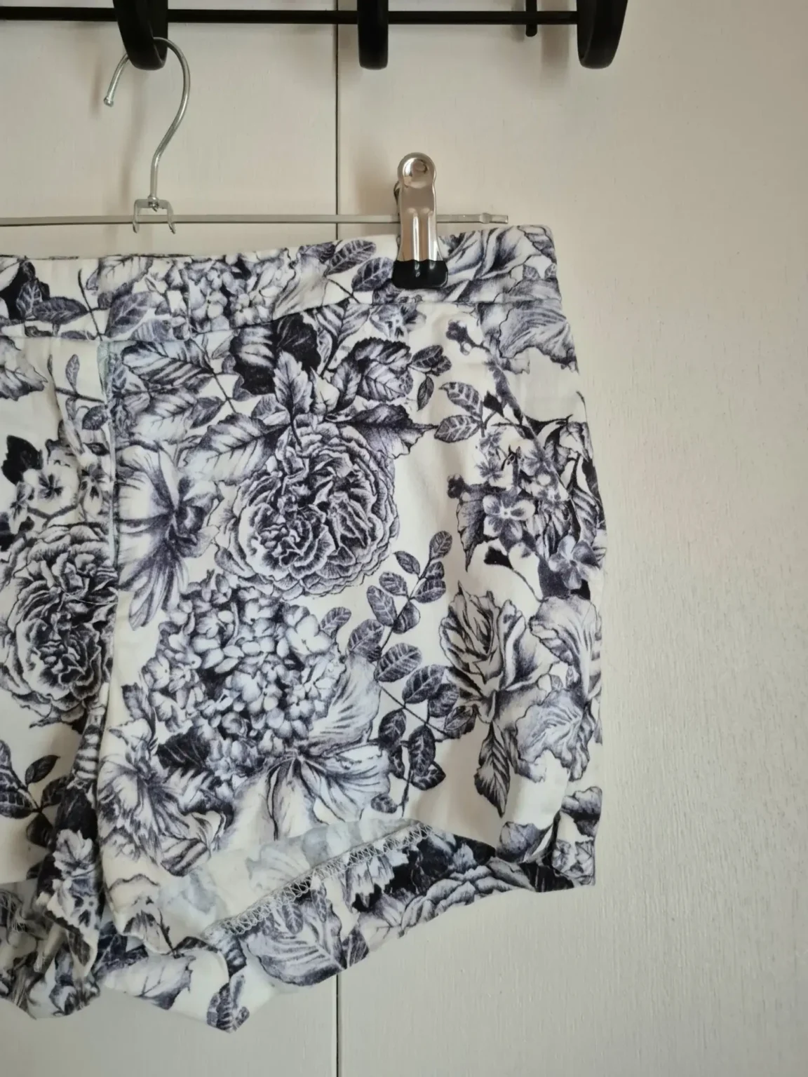 Image for HM shorts, size 0