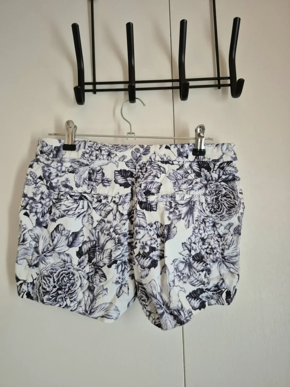 Image for HM shorts, size 0