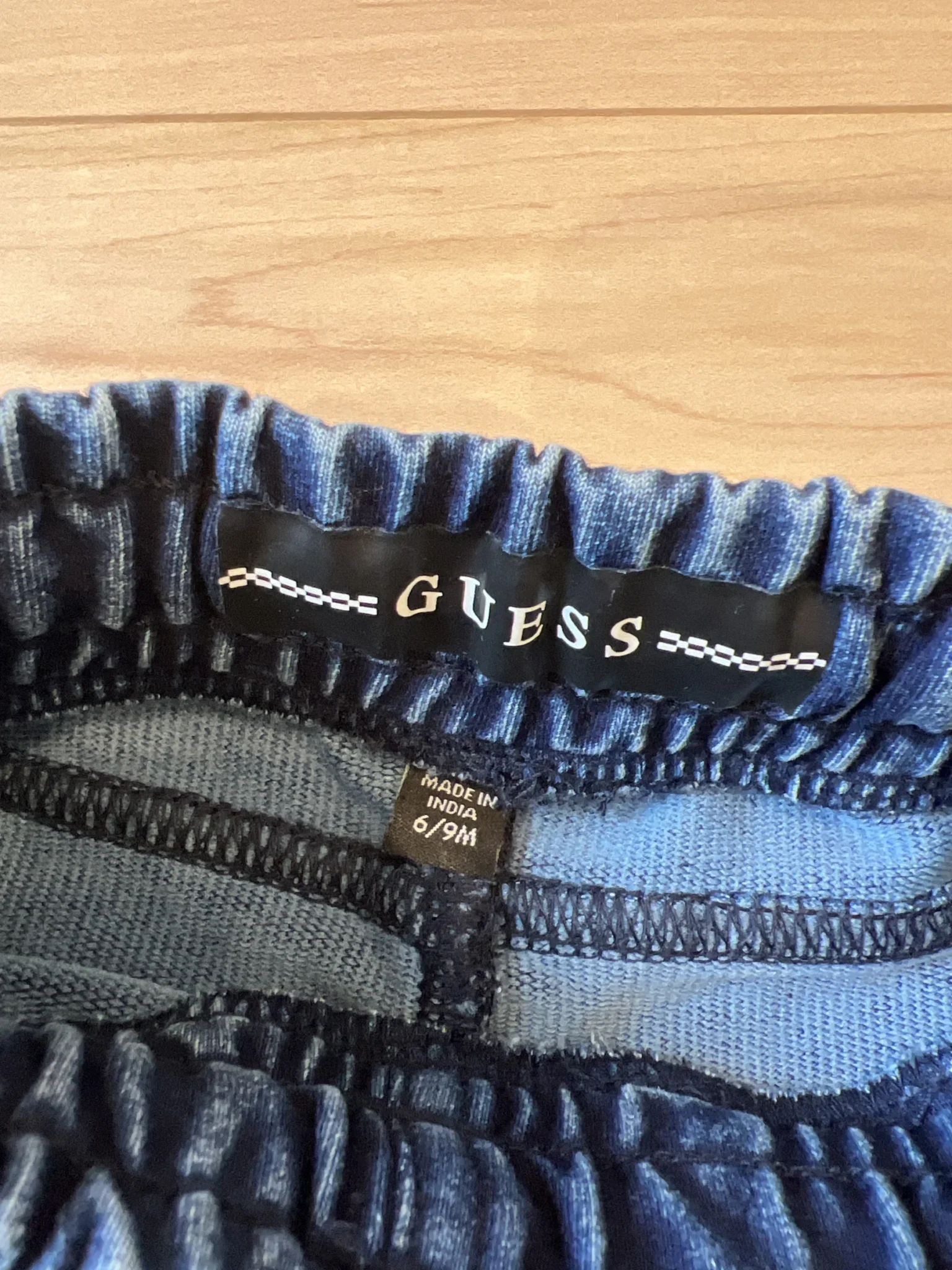Image for Jean Bebe guess neuf 6-9 mois