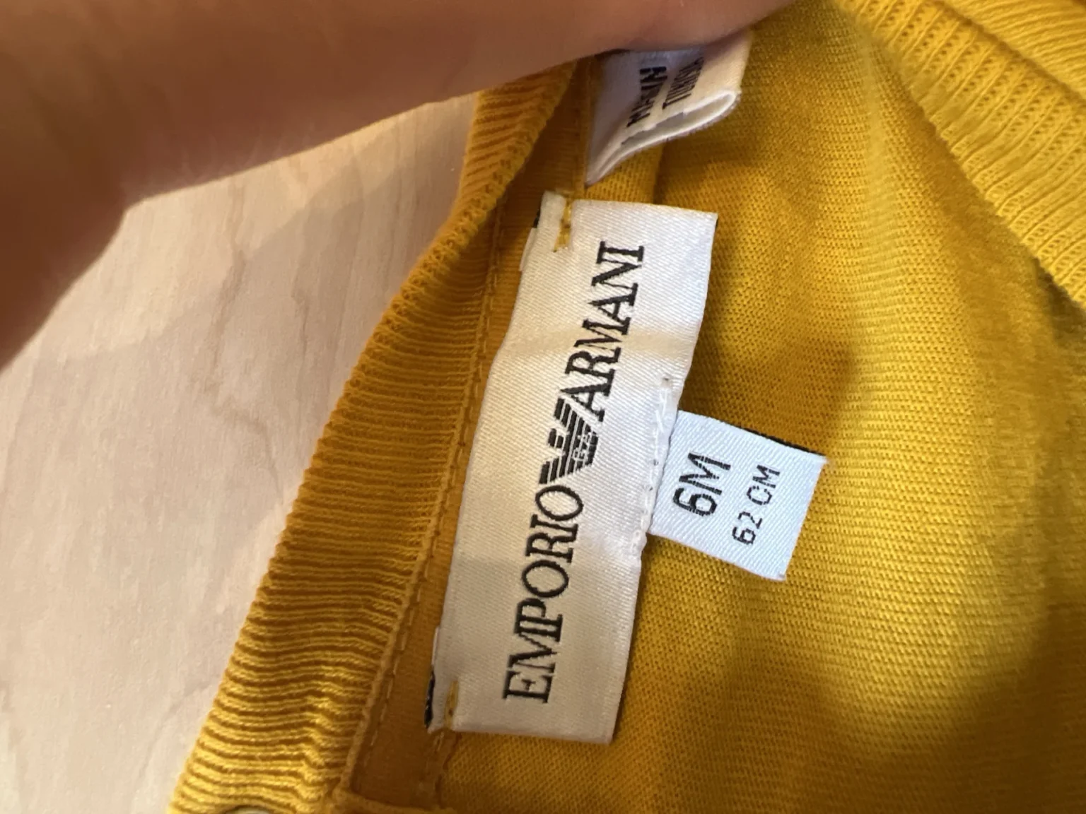 Image for Chandail manche longue ARMANI bébé 6 mois