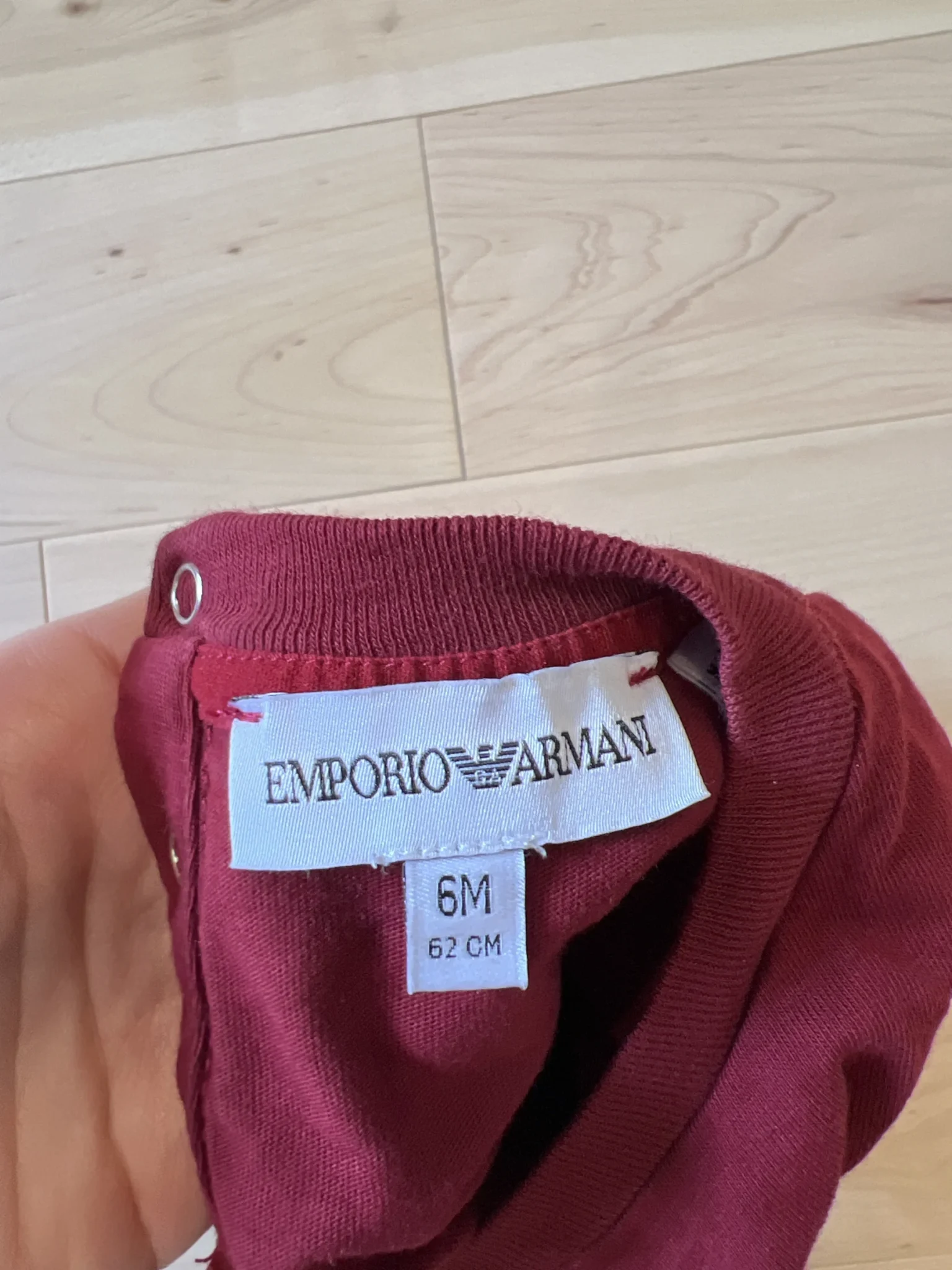 Image for Chandail manche longue marque ARMANI bébé 6 mois