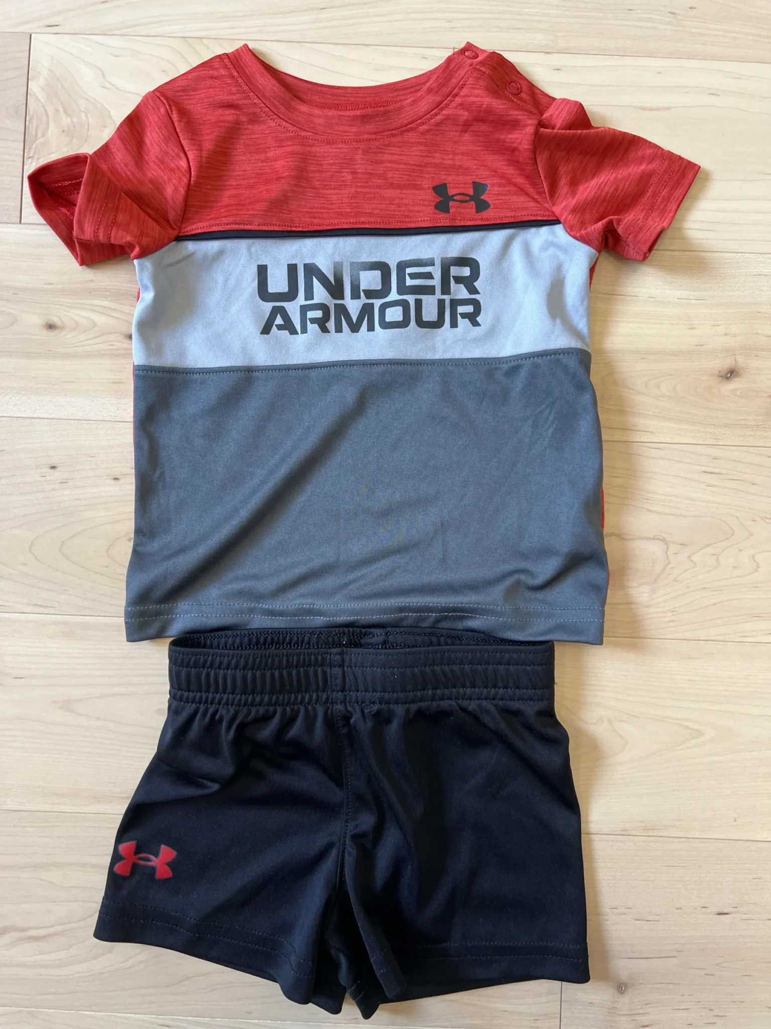Featured image for Set chandail et short under armour bebe 6-9 mois