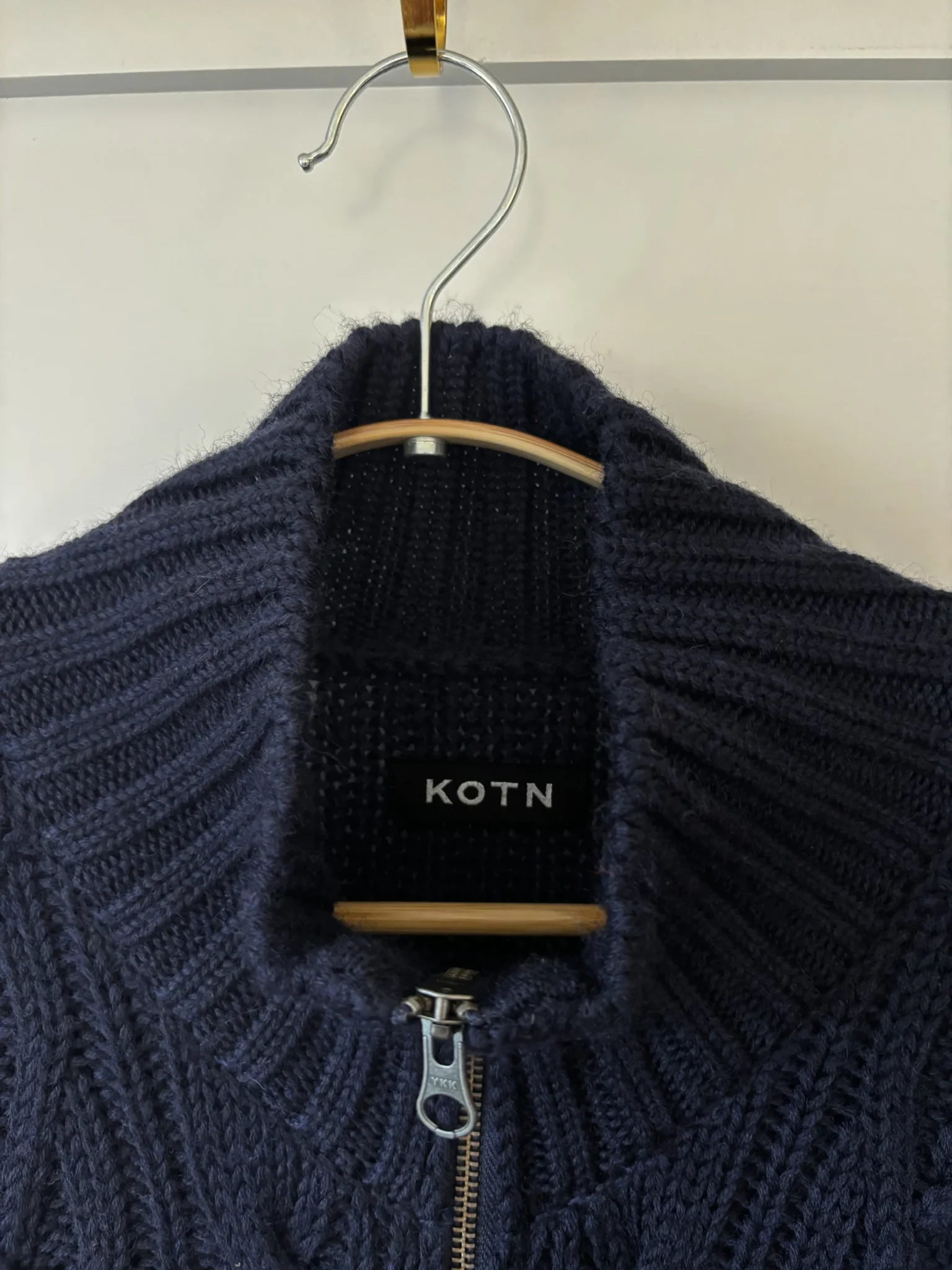 Image for ♥️Gilet en laine avec zip KOTN