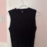 Featured thumbnail for High-necked, round-necked sleeveless jumper