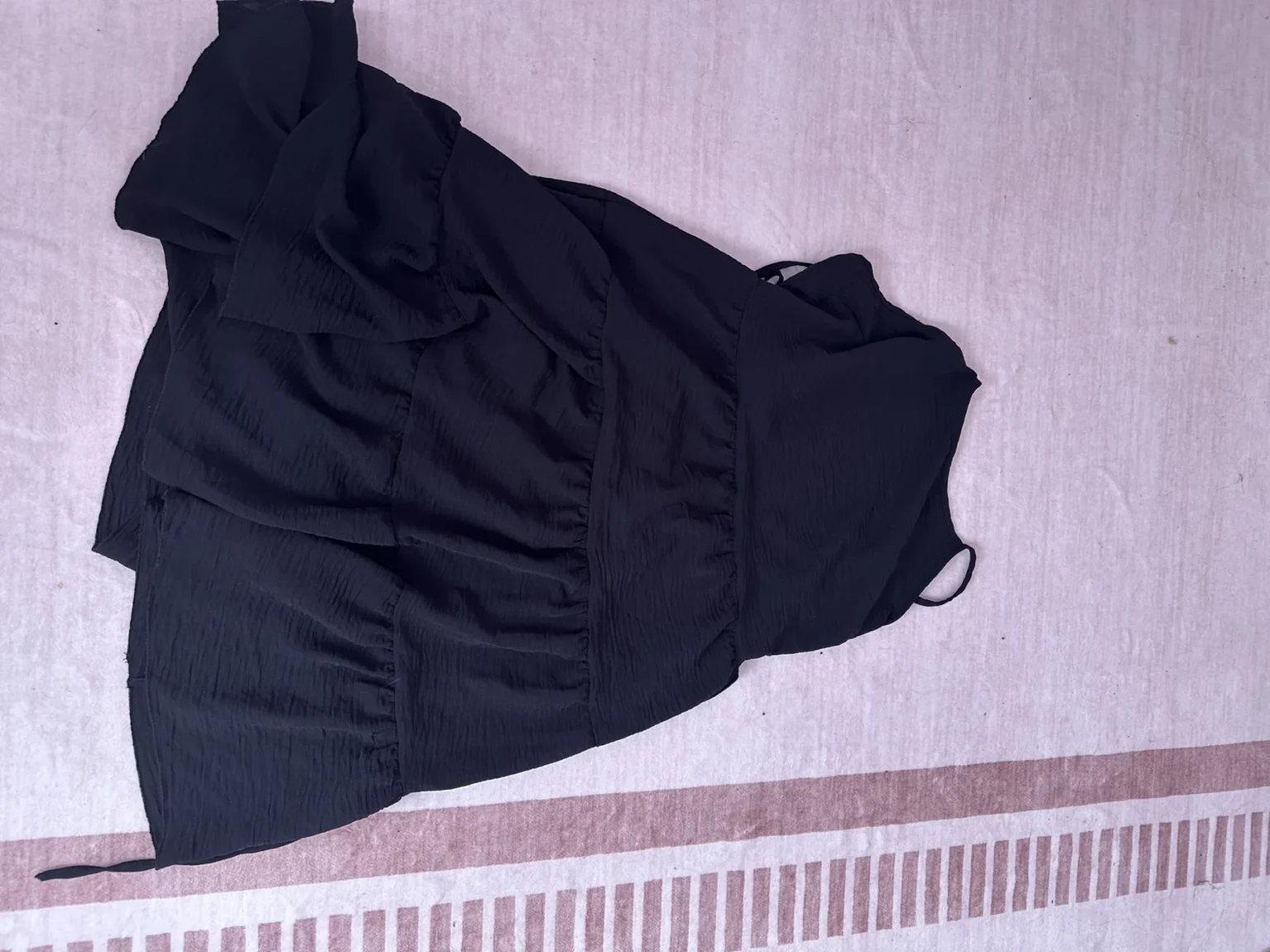 Featured image for Ruffled dress with detachable shoulder straps
