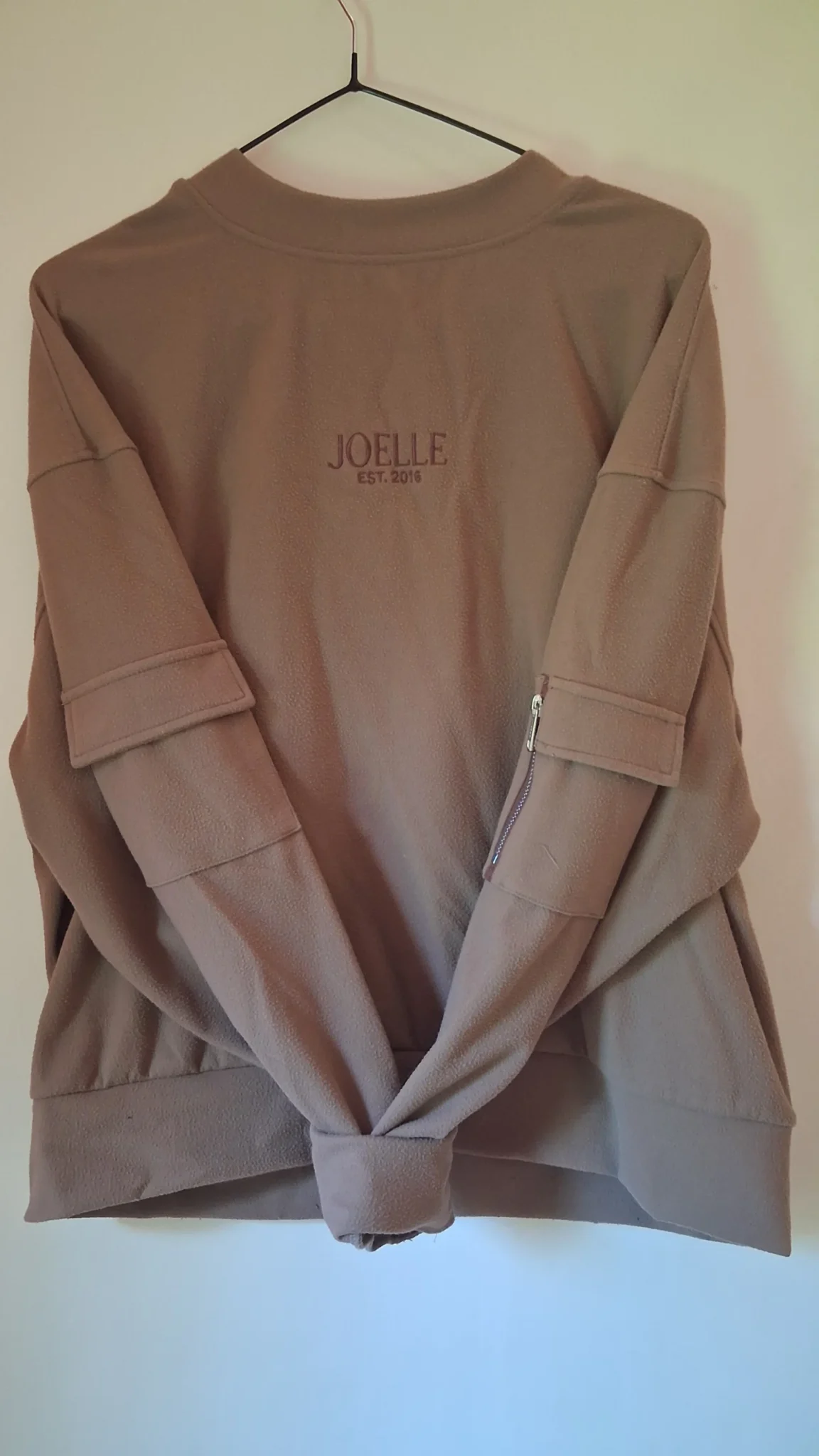 Featured image for Chandail Joelle