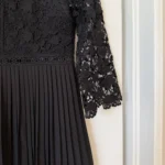 Thumbnail for Robe Zara noir avec broderie et dentelles taille M