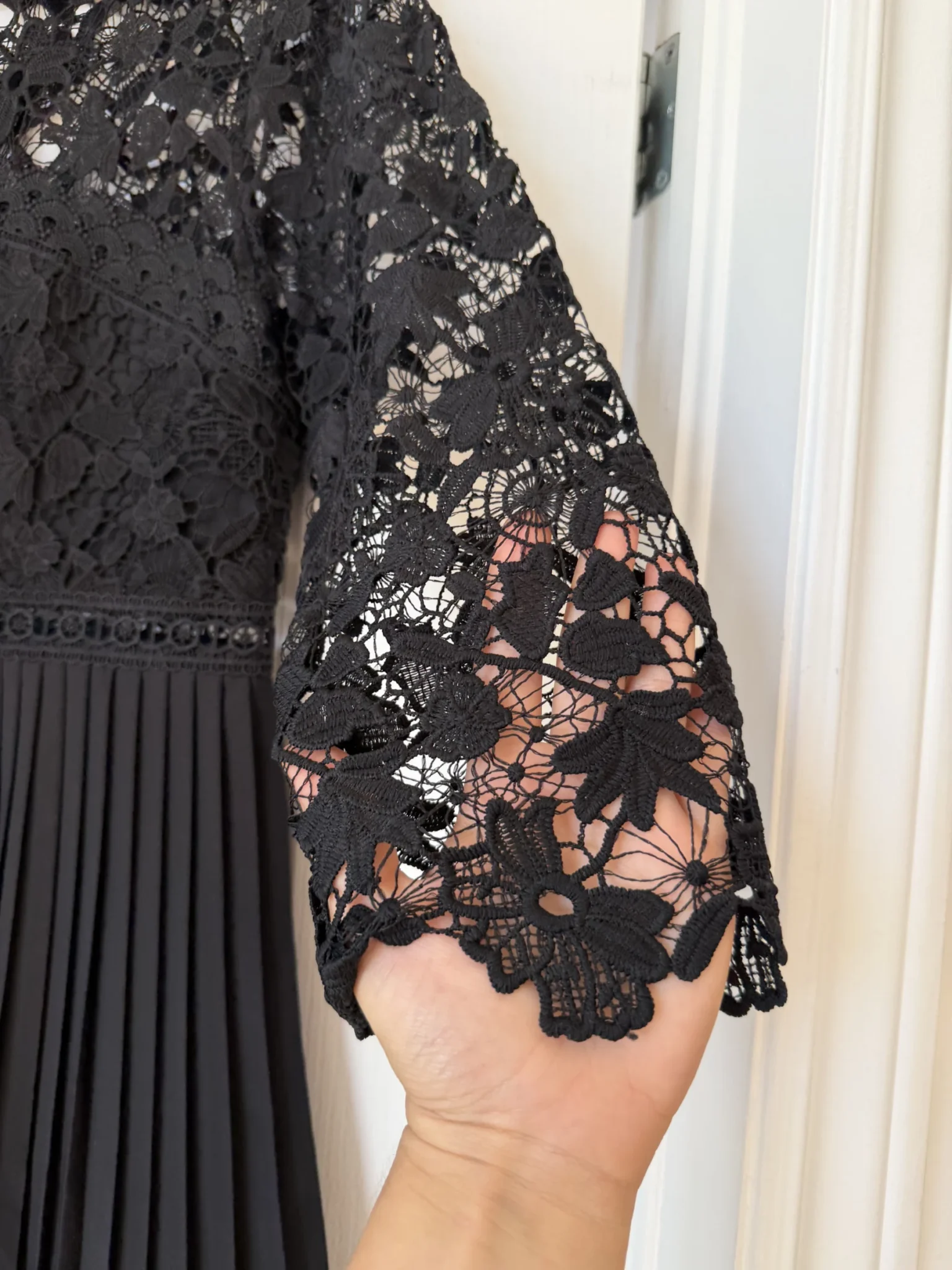 Image for Robe Zara noir avec broderie et dentelles taille M