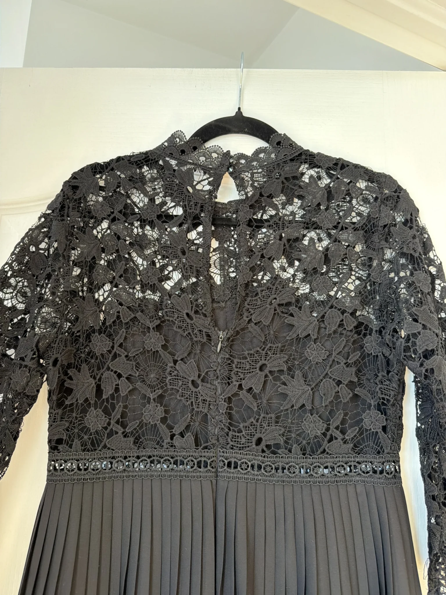 Image for Robe Zara noir avec broderie et dentelles taille M