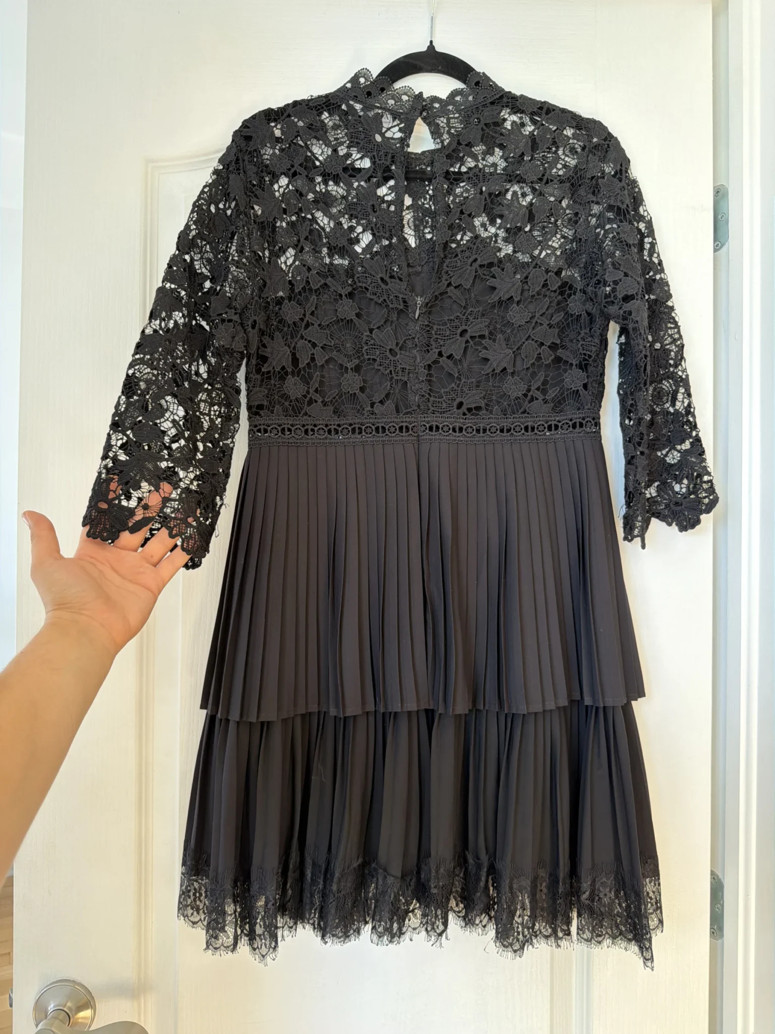 Image for Robe Zara noir avec broderie et dentelles taille M