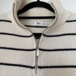 Thumbnail for Pull Mango taille M rayé écru et bleu marine col camionneur