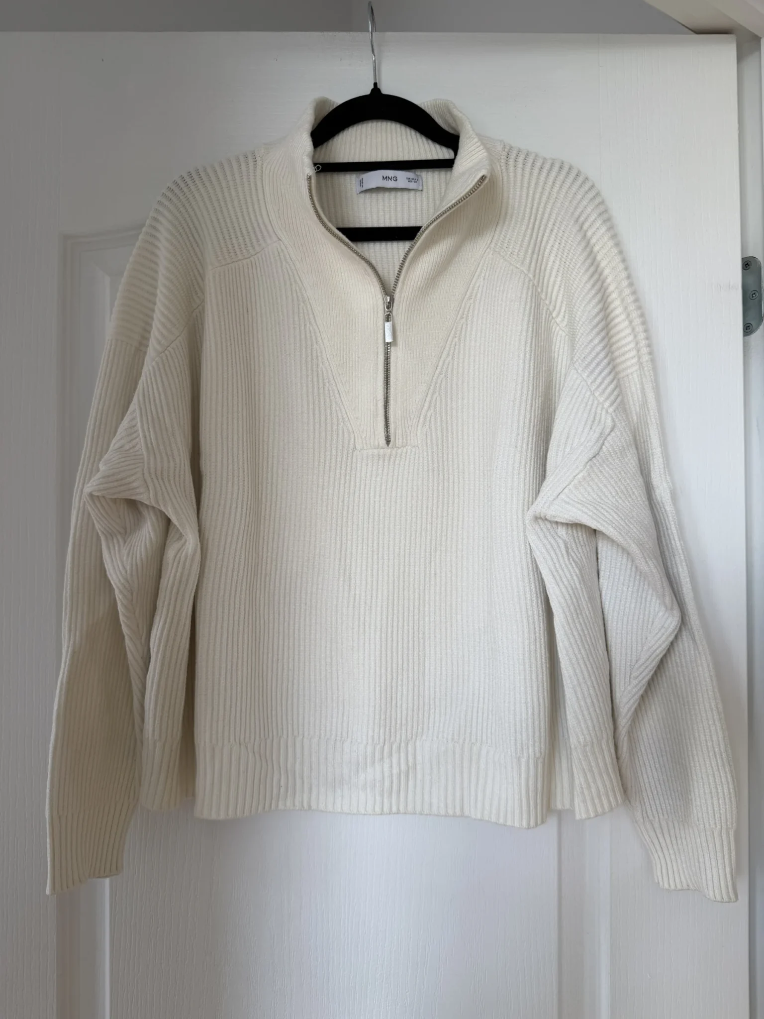 Image for Pull Mango taille S col camionneur blanc cassé écru
