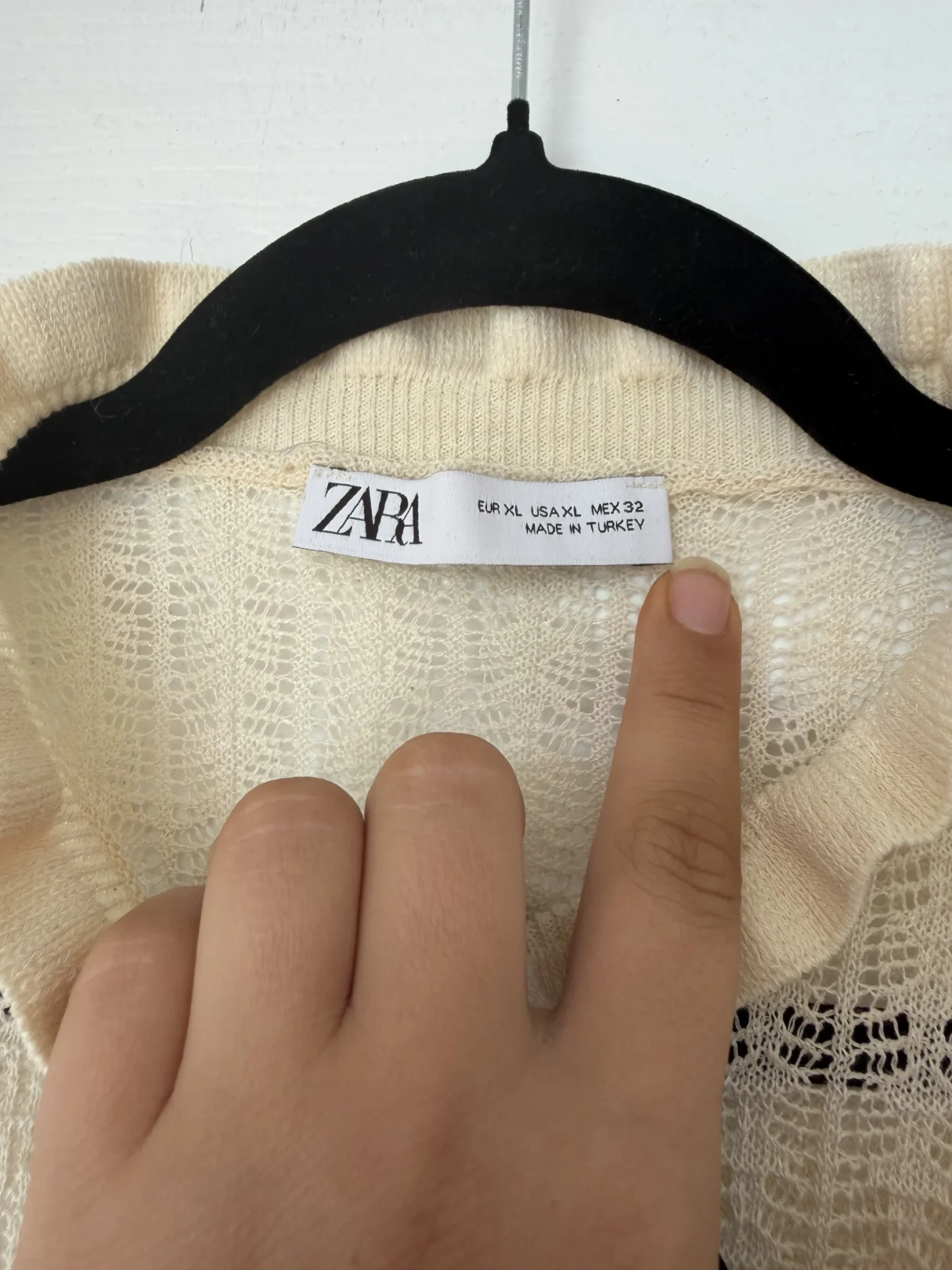 Image for Pull Zara blanc écru et noir taille XL manches ballons