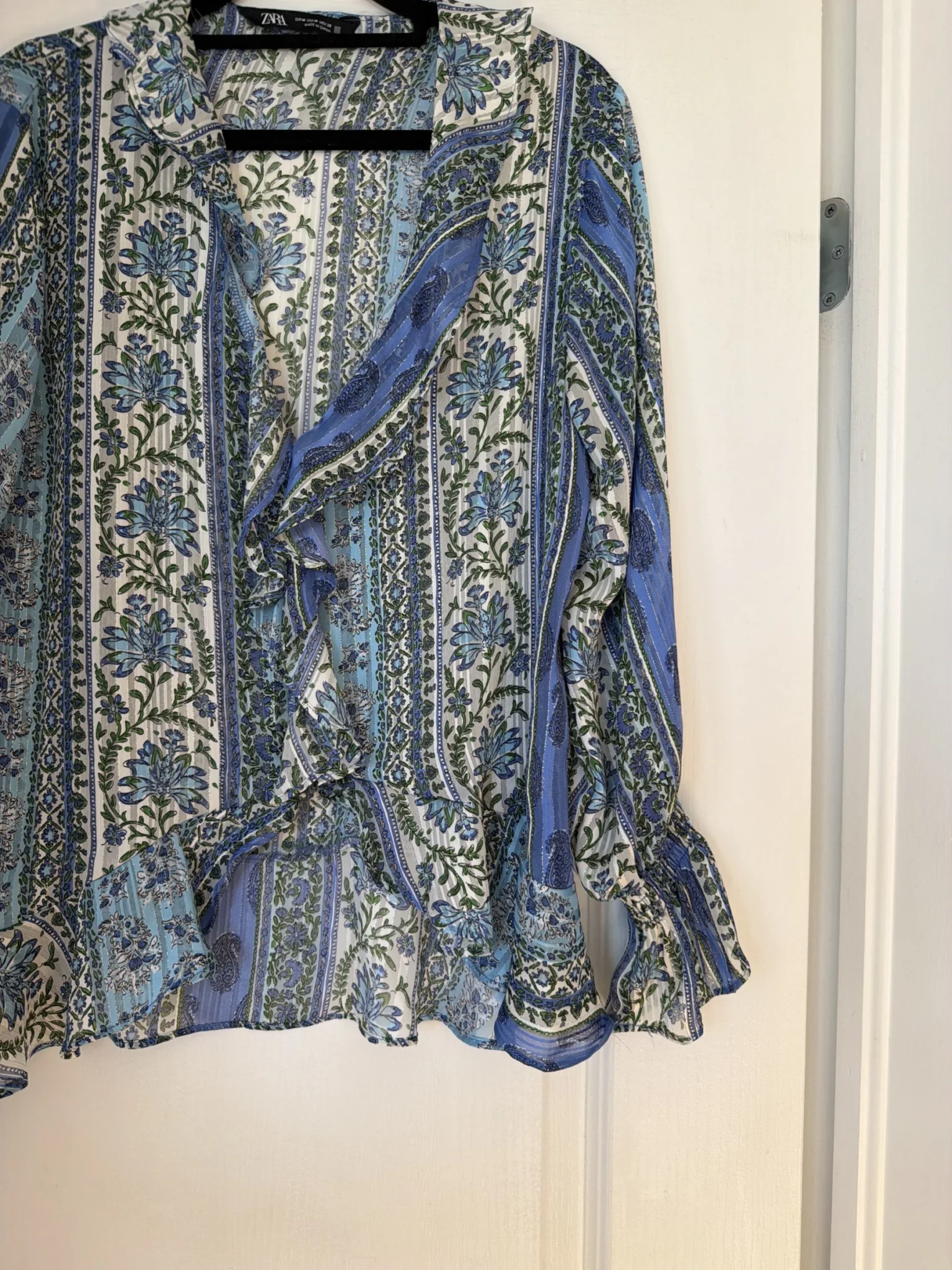 Image for Blouse Zara taille M manches longues/larges à volants bleu fleuris