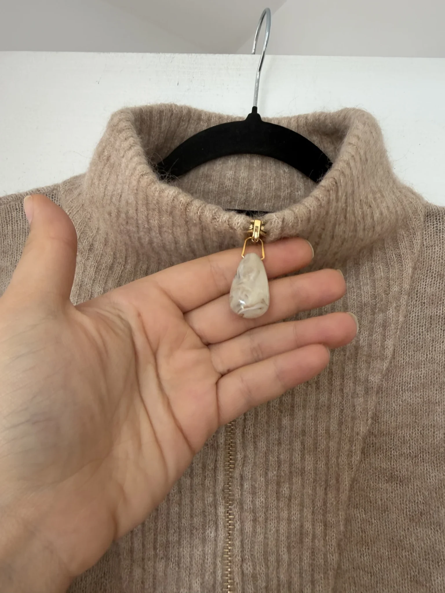 Image for Pull Sézane modèle Tobias taille S marron clair