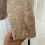 Thumbnail for Pull Sézane modèle Tobias taille S marron clair
