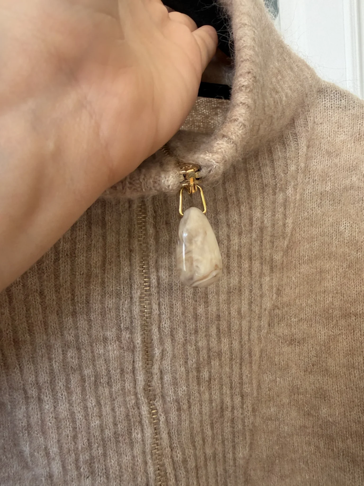 Image for Pull Sézane modèle Tobias taille S marron clair
