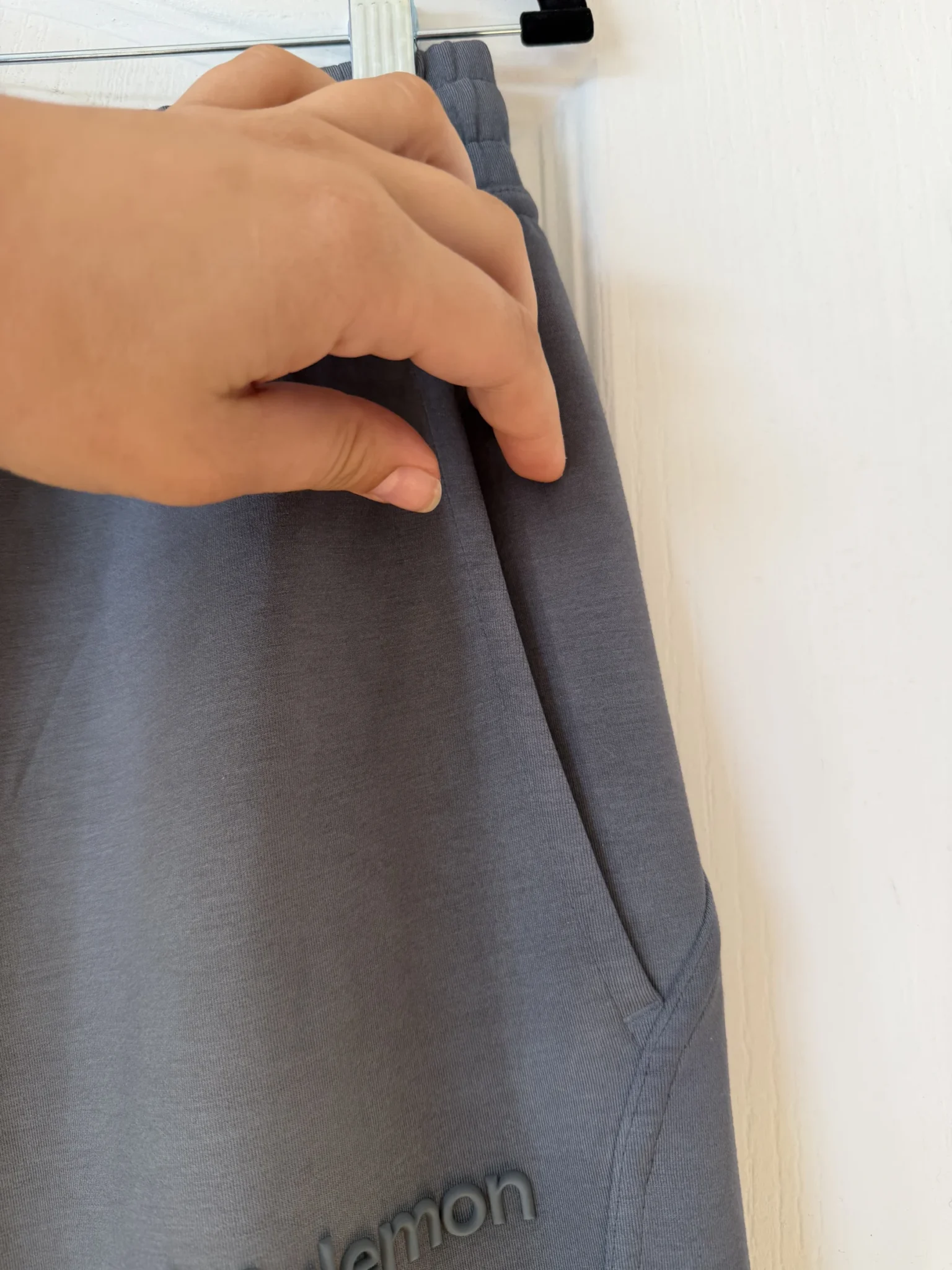 Image for Pantalon jogging Lululemon taille 8 gris coupe large/oversize
