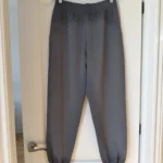 Thumbnail for Pantalon jogging Lululemon taille 8 gris coupe large/oversize