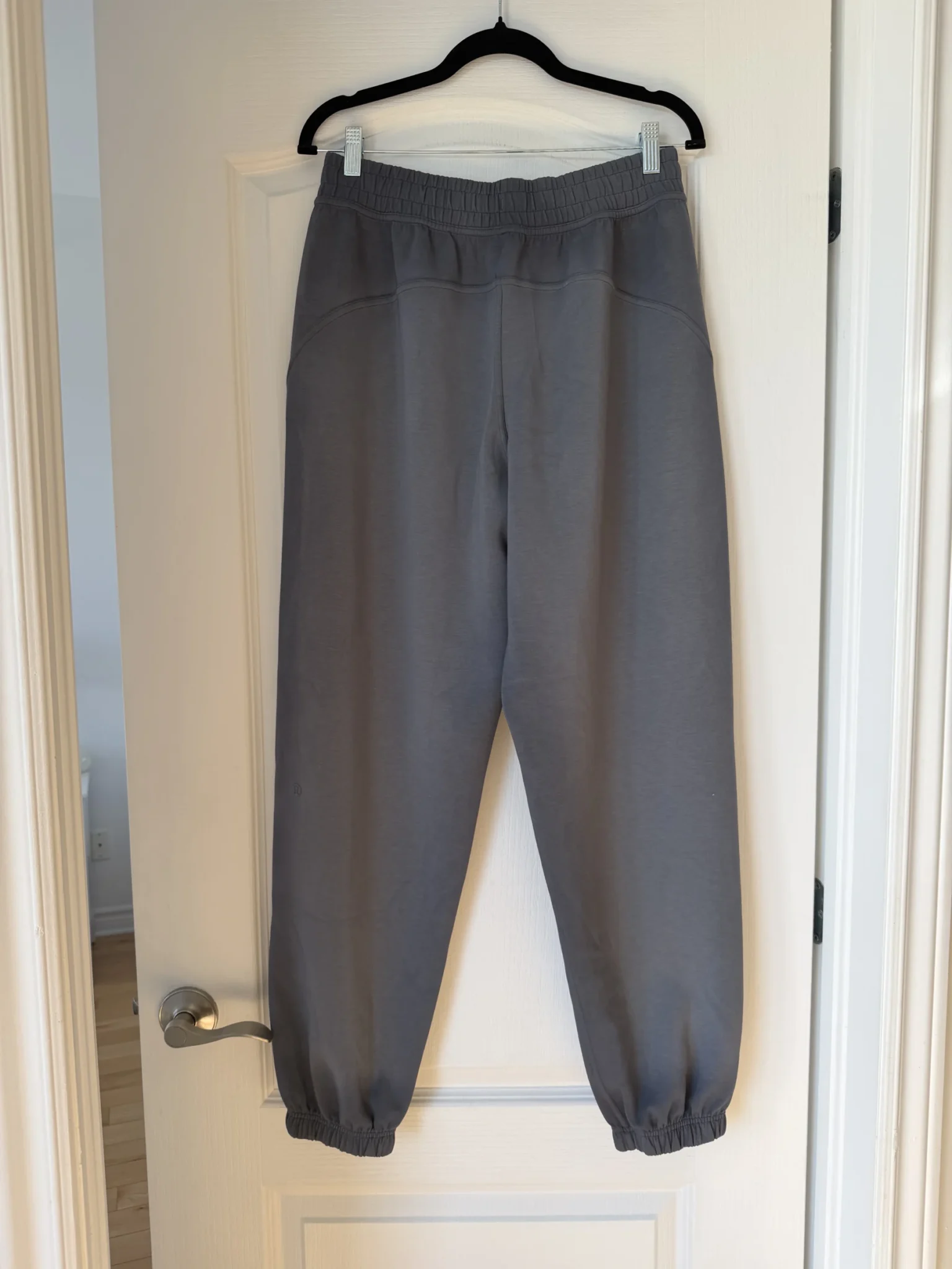 Image for Pantalon jogging Lululemon taille 8 gris coupe large/oversize