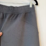 Thumbnail for Pantalon jogging Lululemon taille 8 gris coupe large/oversize