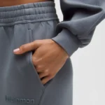 Thumbnail for Pantalon jogging Lululemon taille 8 gris coupe large/oversize