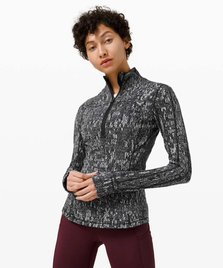 Featured image for Veste Lululemon de sport taille 4 noir et blanc à motif