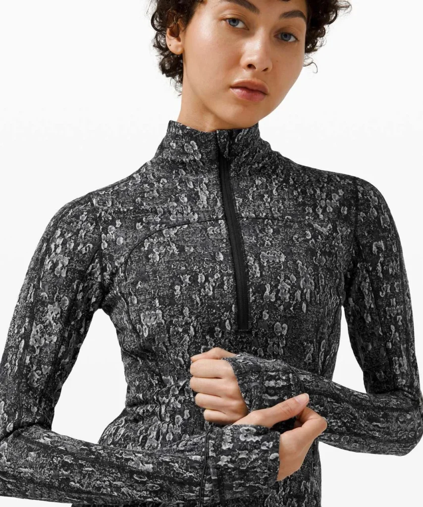 Image for Veste Lululemon de sport taille 4 noir et blanc à motif