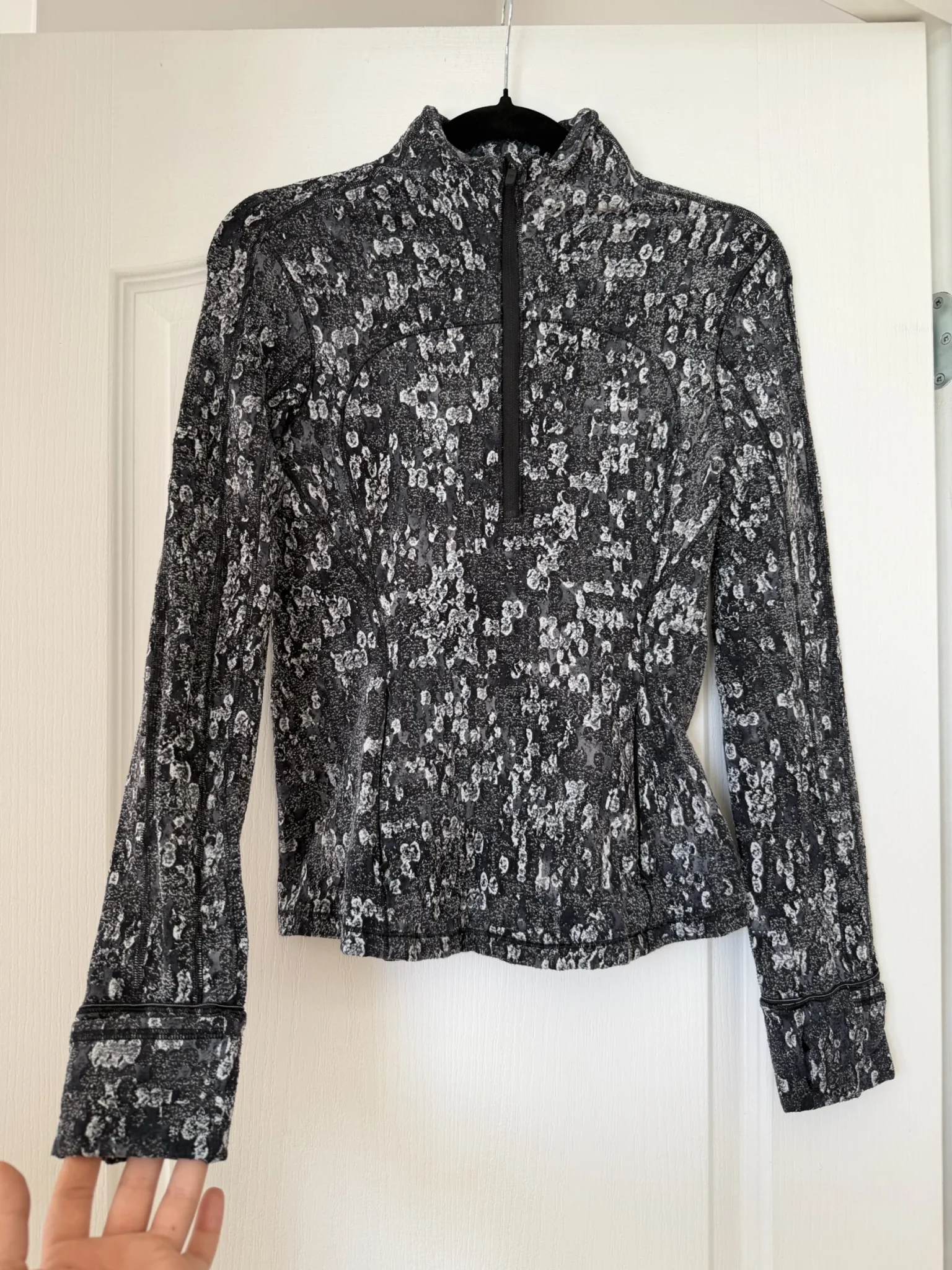 Image for Veste Lululemon de sport taille 4 noir et blanc à motif
