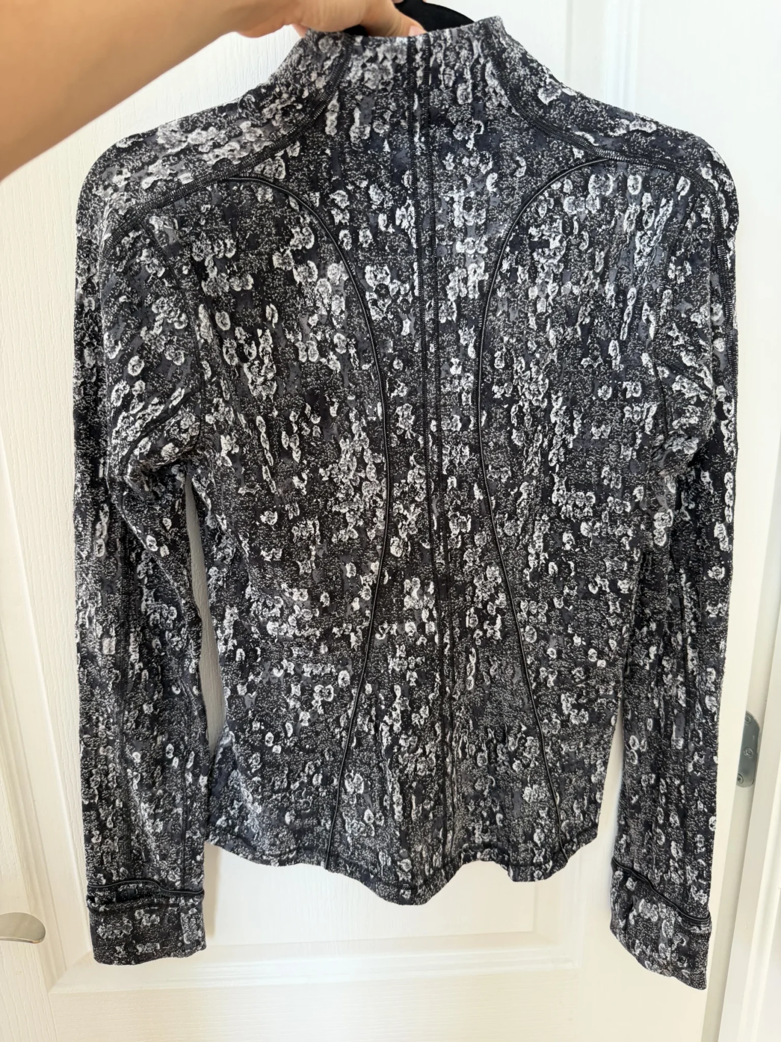 Image for Veste Lululemon de sport taille 4 noir et blanc à motif