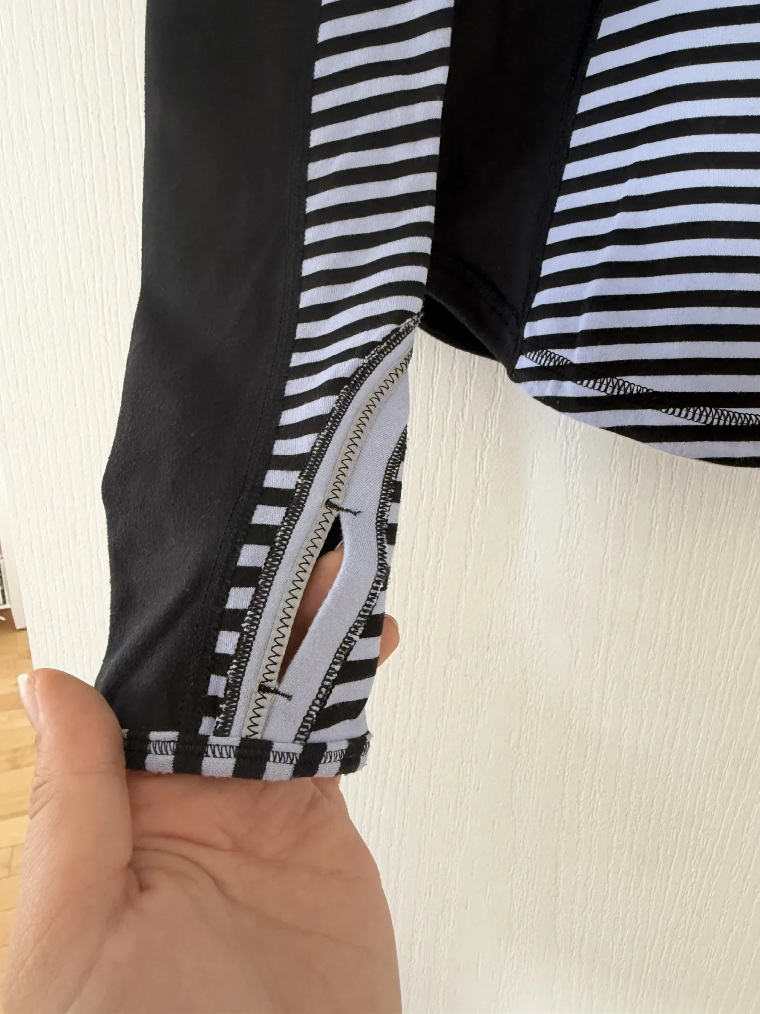 Image for Veste Lululemon de sport taille 4 bleu clair et noir