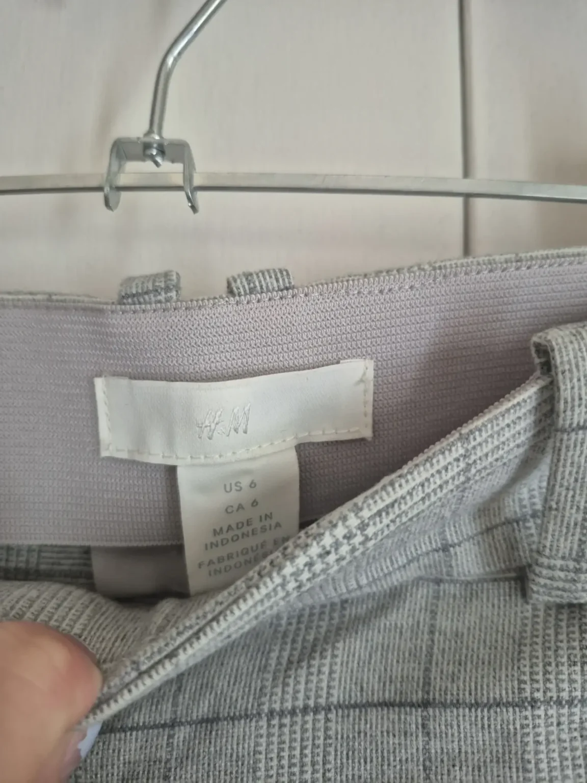 Image for HM trousers, size 6