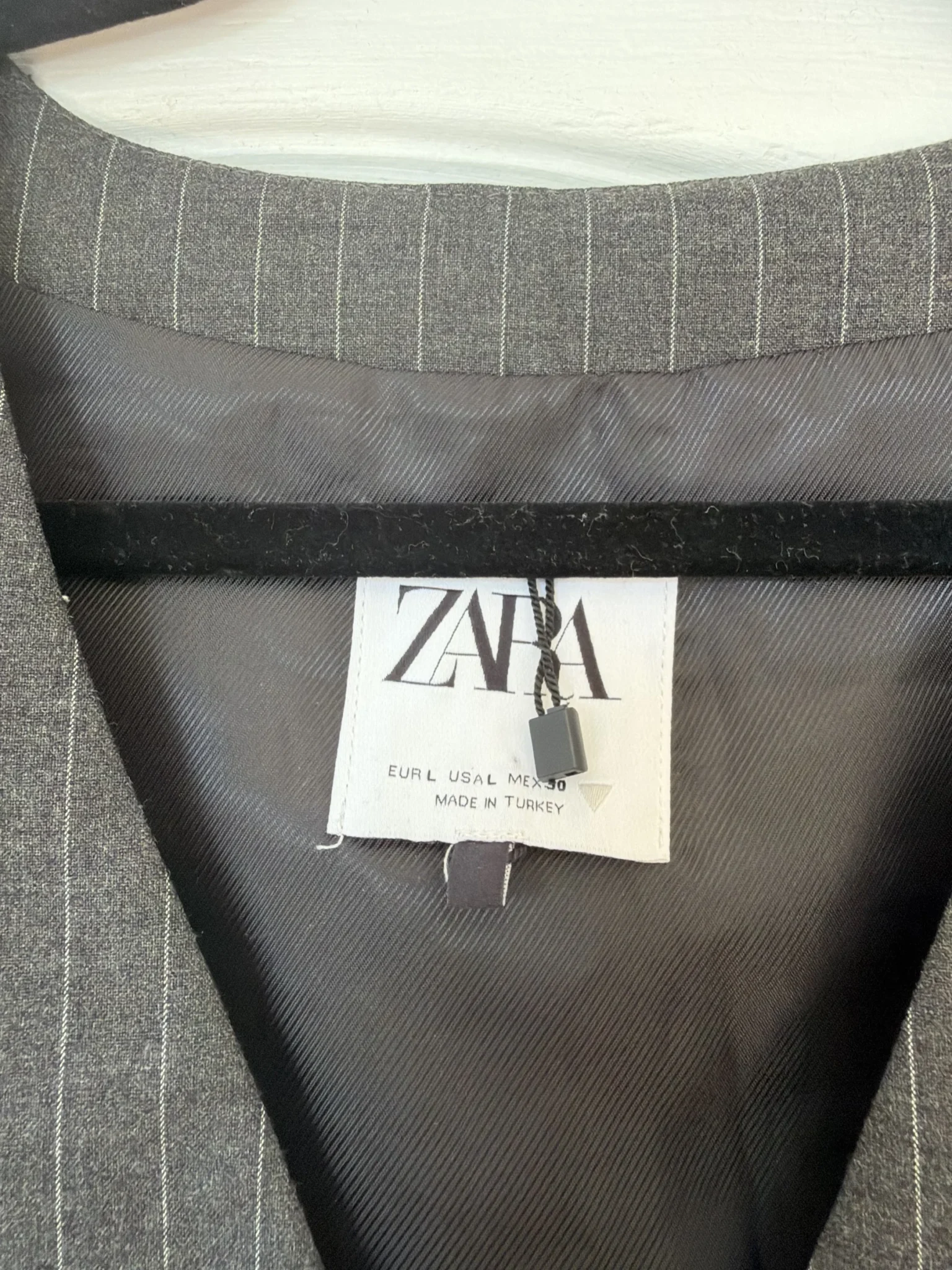 Image for Veston Zara de costume taille L gris rayé blanc