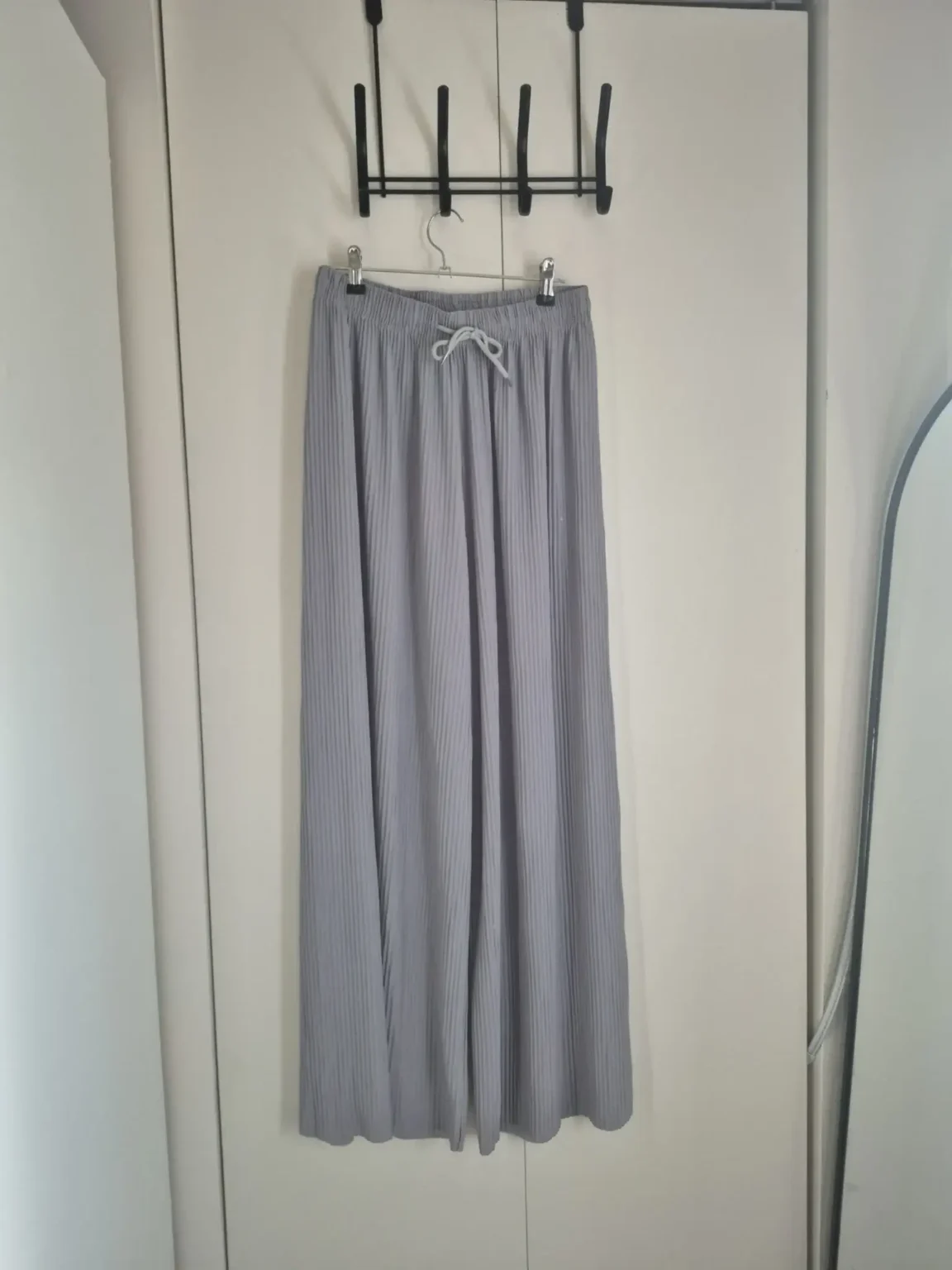 Featured image for Oycee grey trousers, One Size