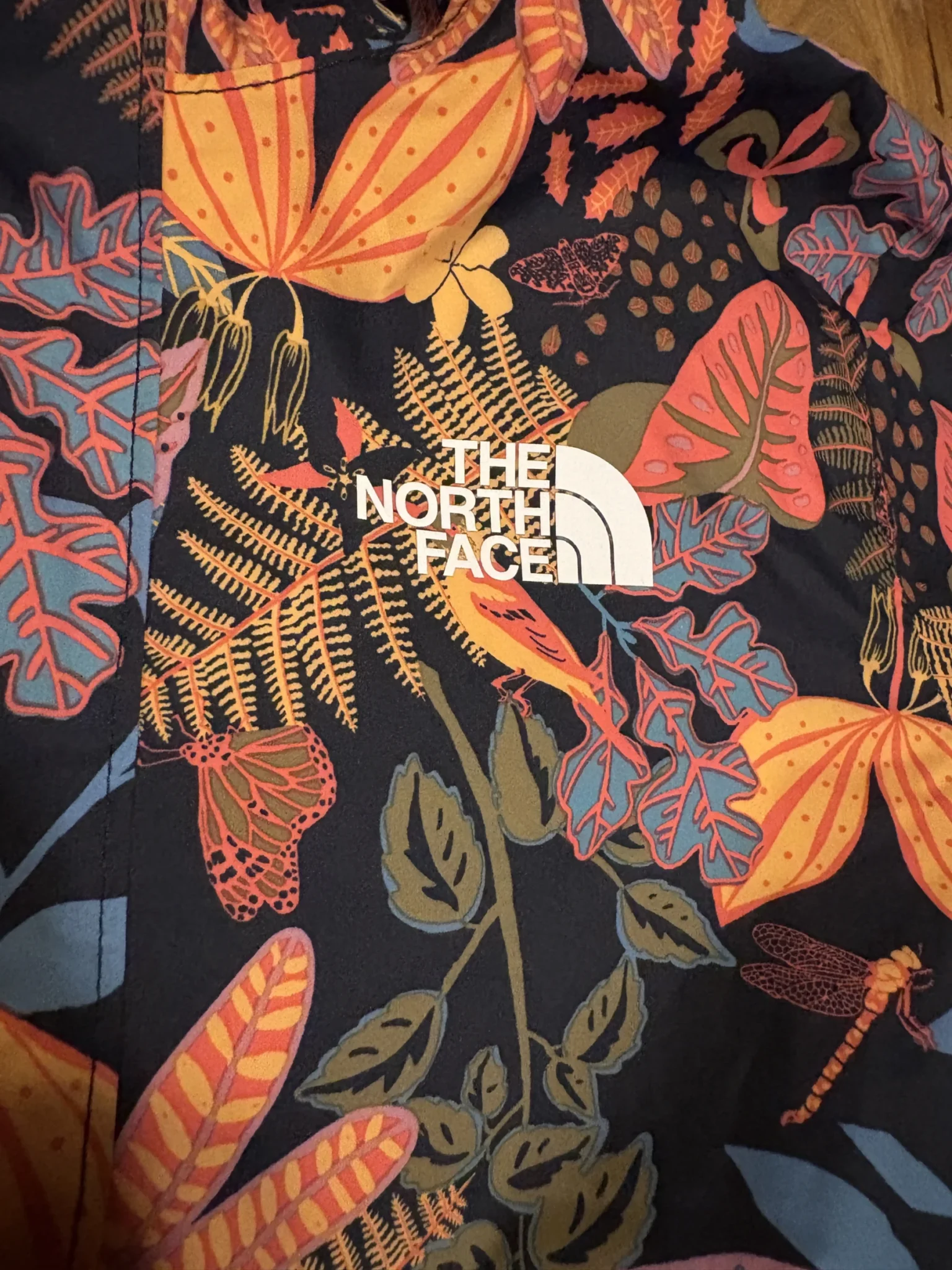 Image for The North Face – DryVent waterproof jacket with botanical print – girls’ L/G