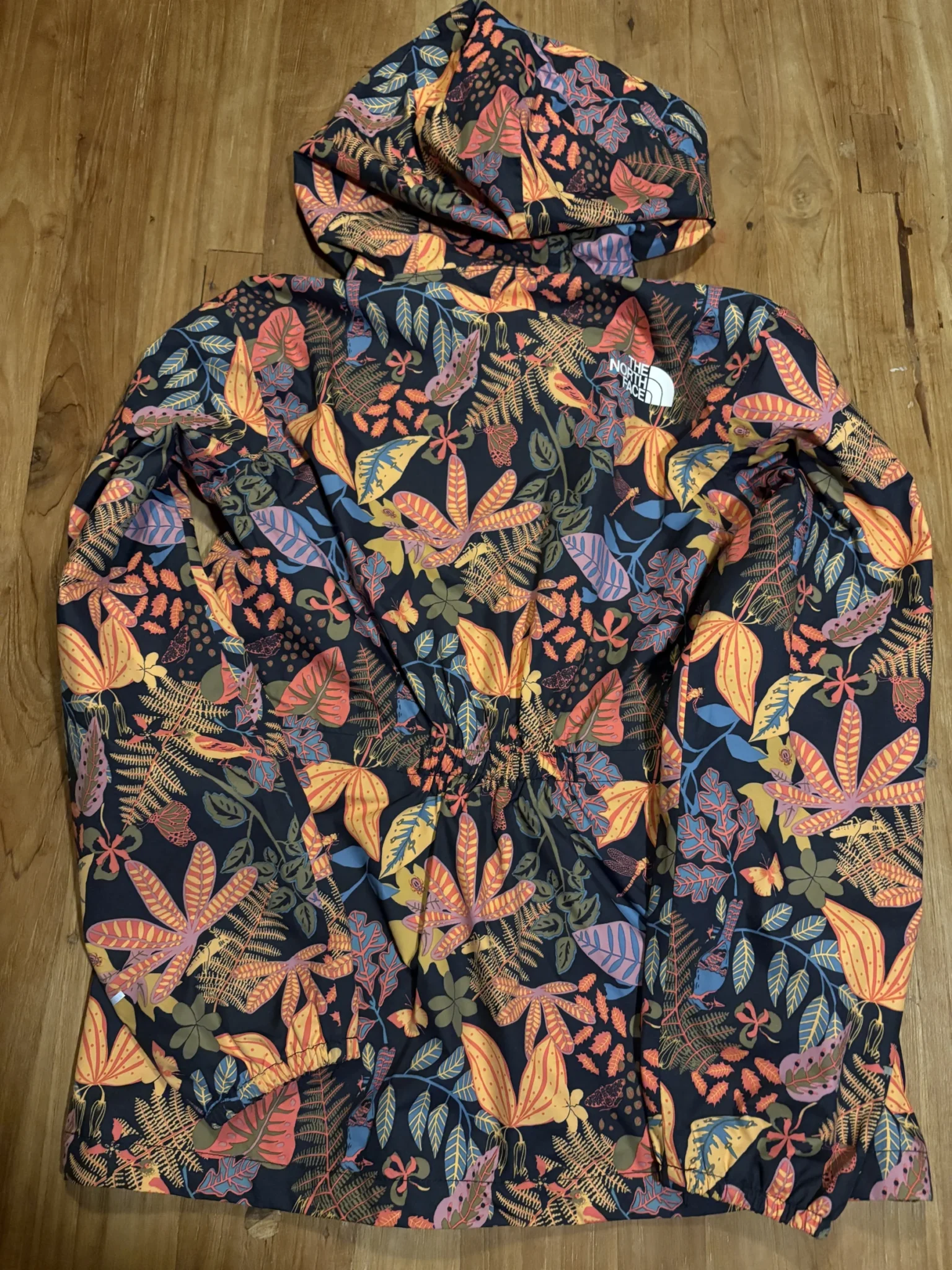 Image for The North Face – DryVent waterproof jacket with botanical print – girls’ L/G