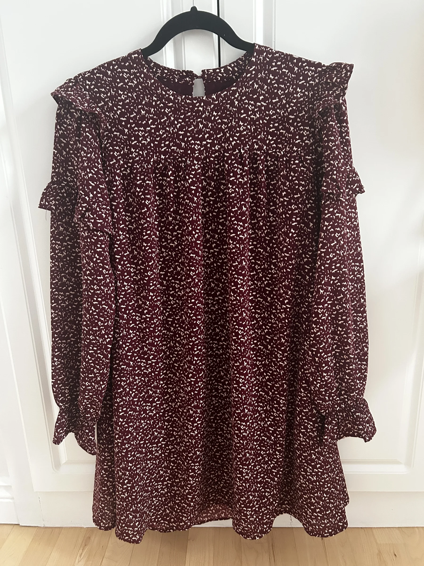 Robe Womance, Small Womance seconde main