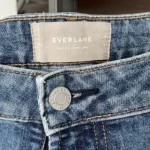 Thumbnail for Jeans Everlane - the curvy cheeky