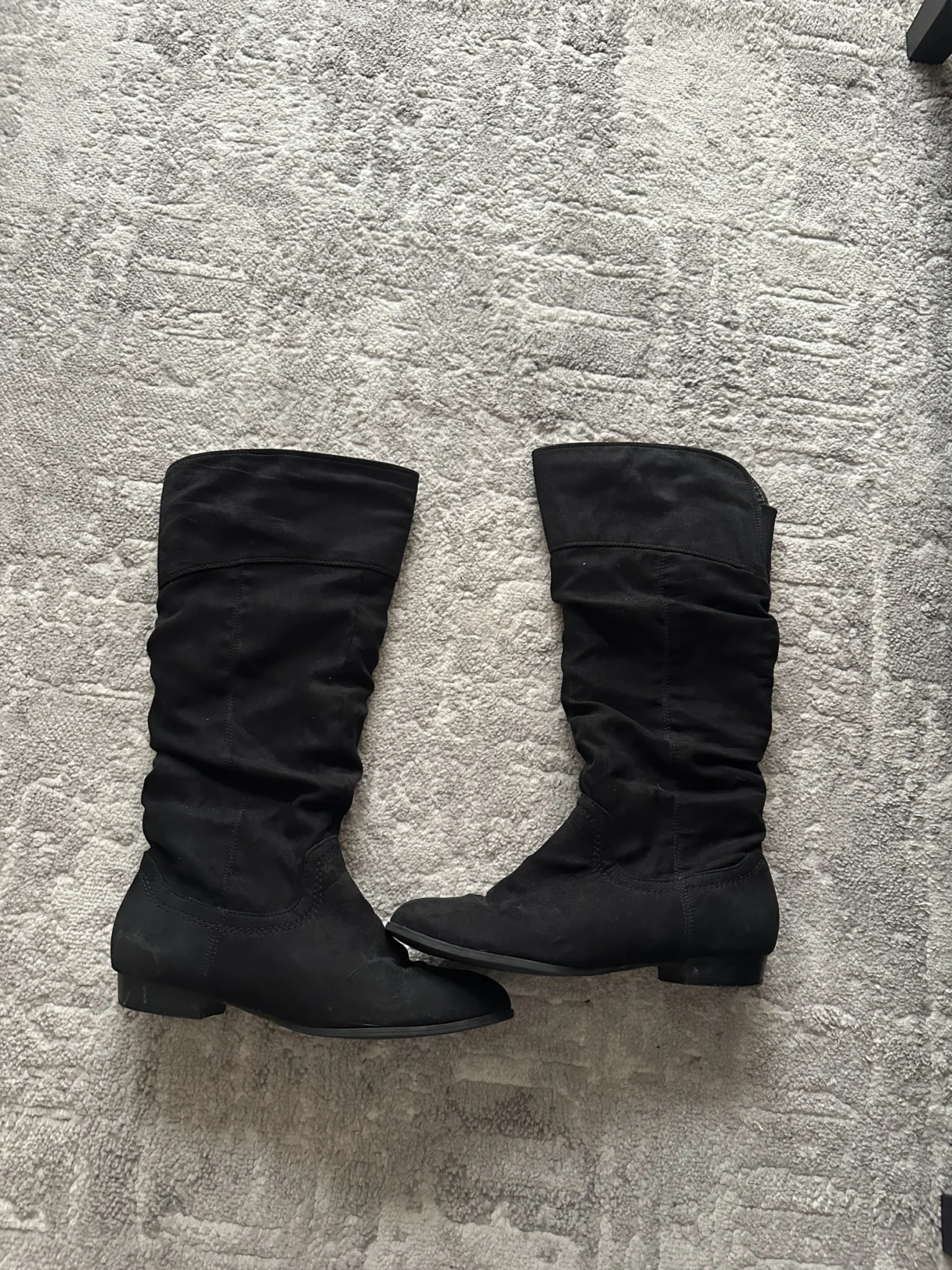 Image for Mid-calf suede boots - Call it spring