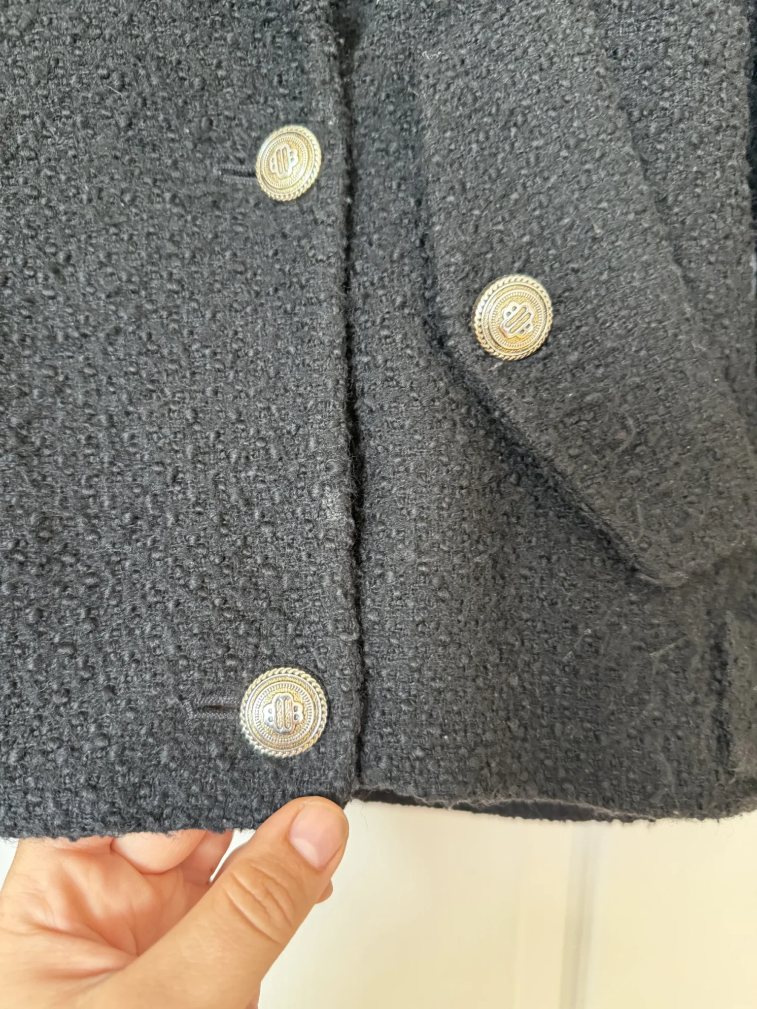 Image for Manteau court Maje noir avec bouton doré taille 36 effet tweed