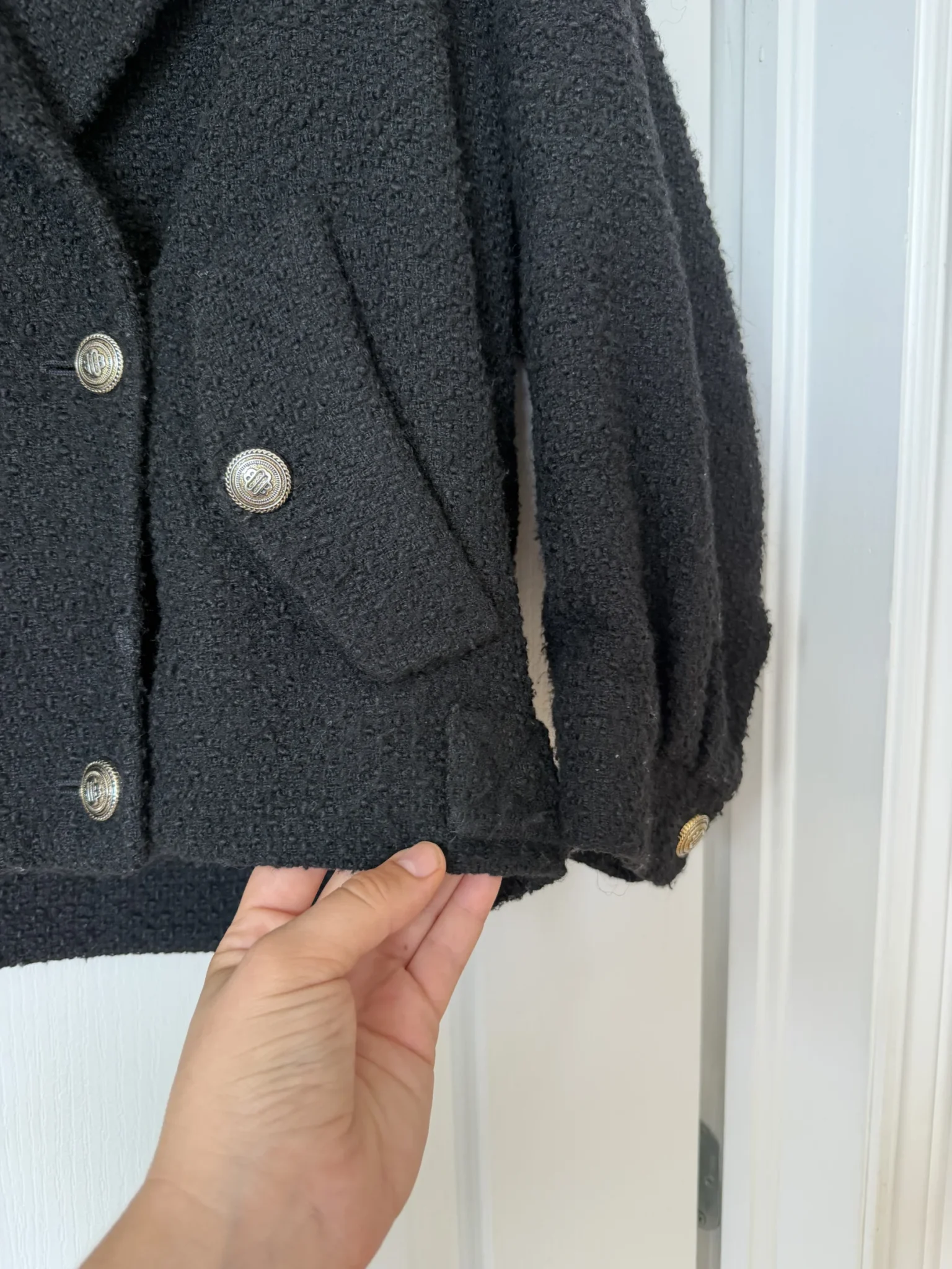 Image for Manteau court Maje noir avec bouton doré taille 36 effet tweed