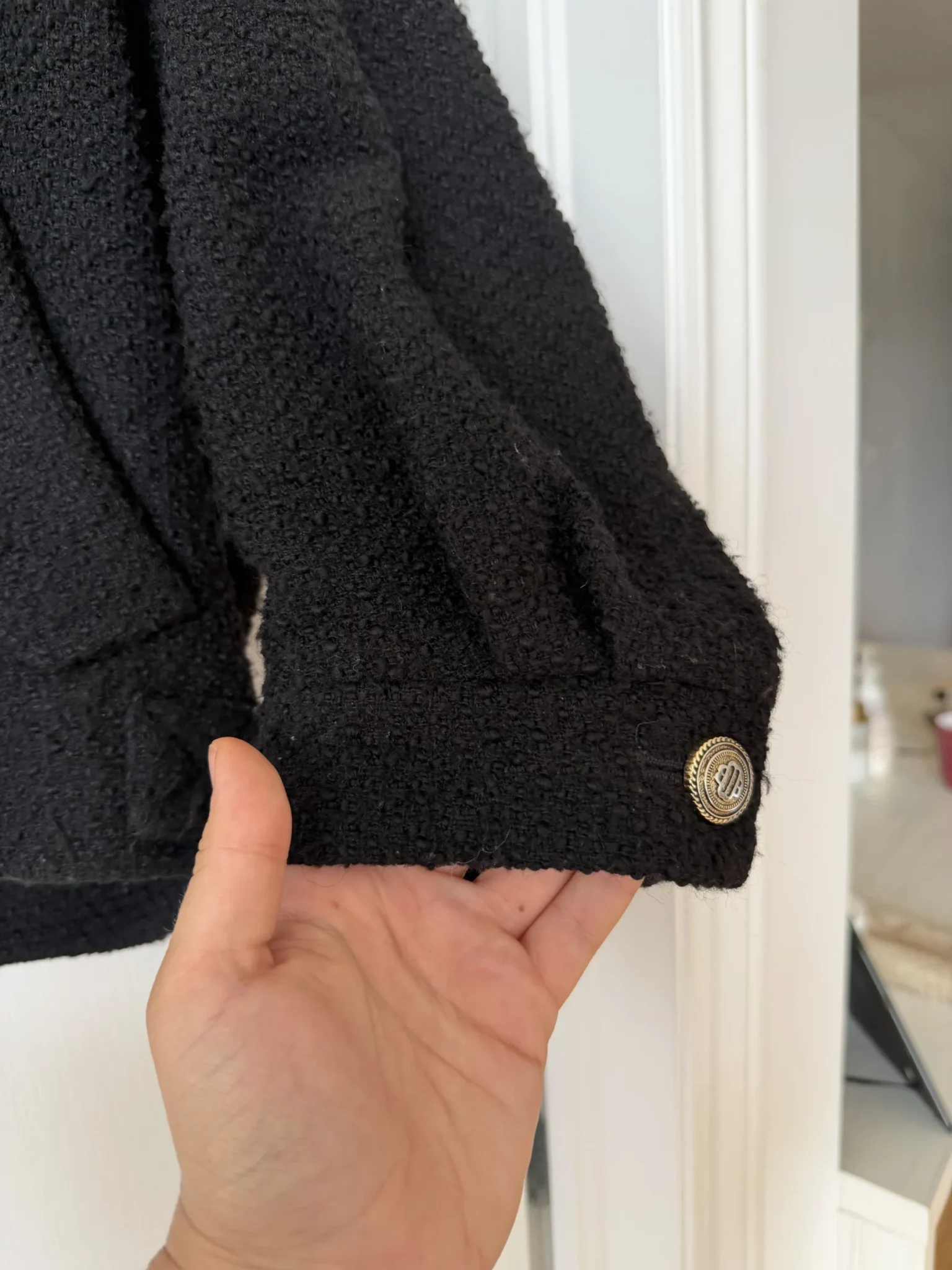 Image for Manteau court Maje noir avec bouton doré taille 36 effet tweed