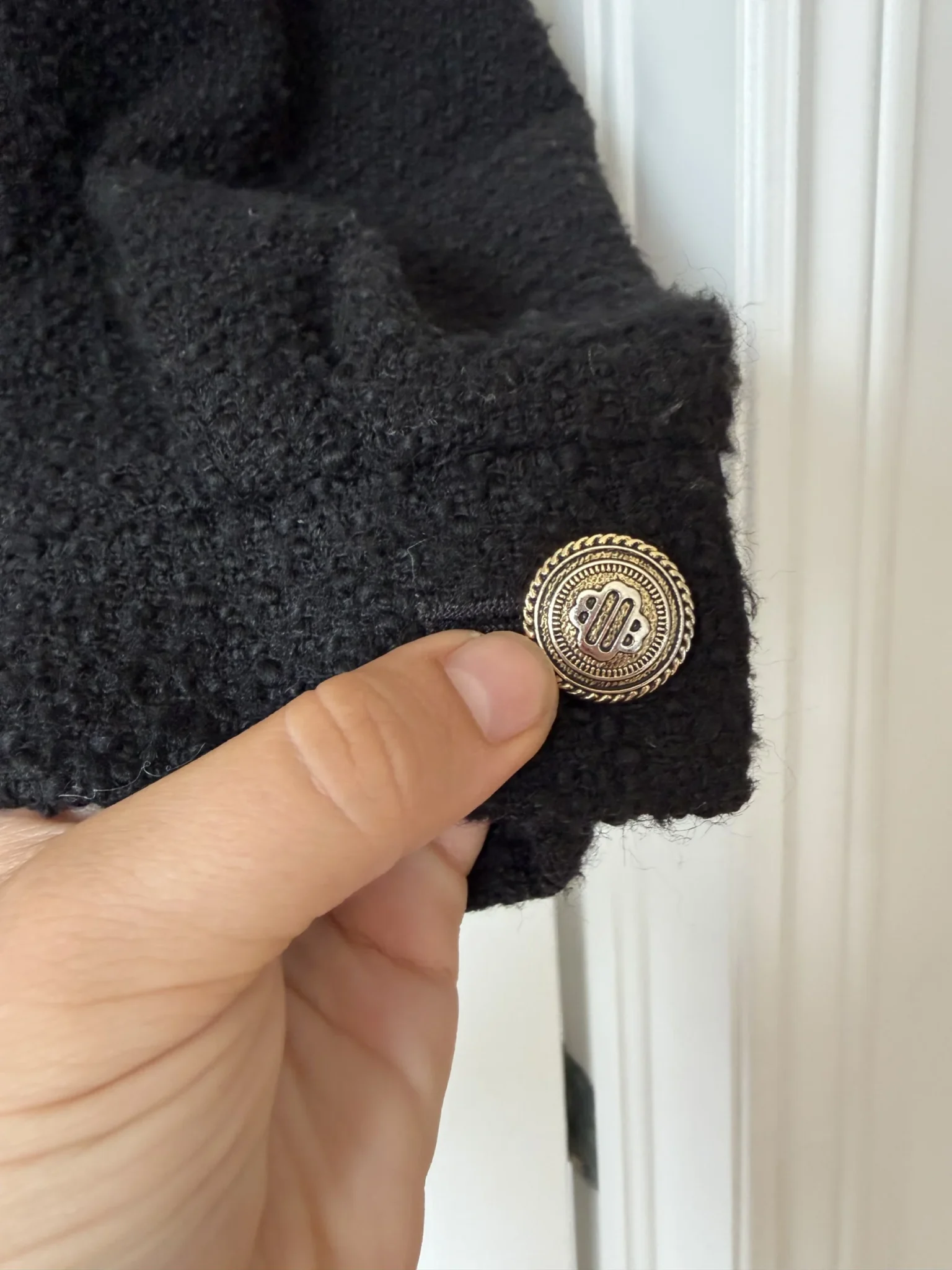 Image for Manteau court Maje noir avec bouton doré taille 36 effet tweed
