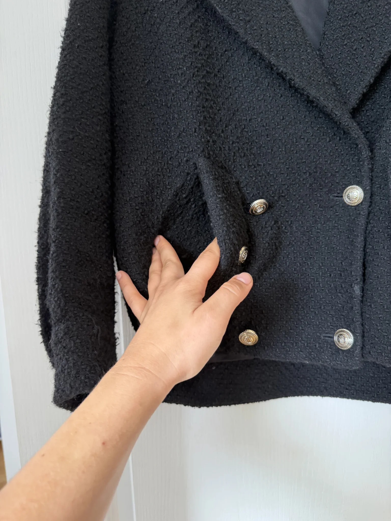 Image for Manteau court Maje noir avec bouton doré taille 36 effet tweed